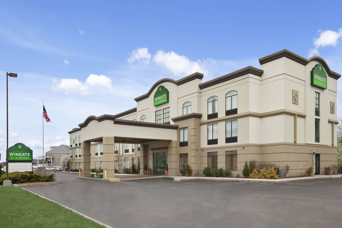 Wingate By Wyndham Latrobe Hotels Pa 15650 Exterior Of Wingate By Wyndham Latrobe Hotel In Pennsylvania