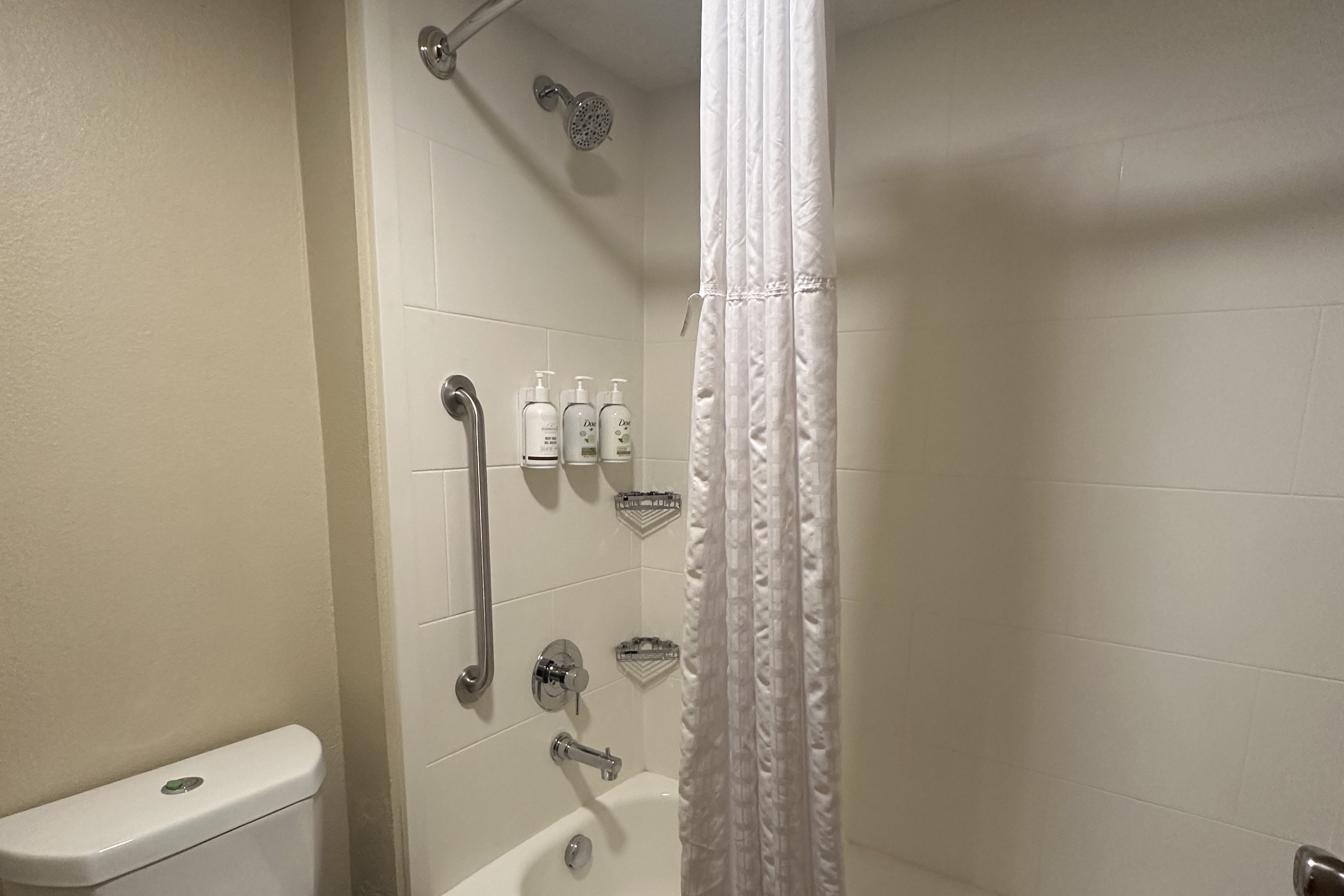 Guest room bath at the Wingate by Wyndham Pittsburgh/West Mifflin in West Mifflin, Pennsylvania