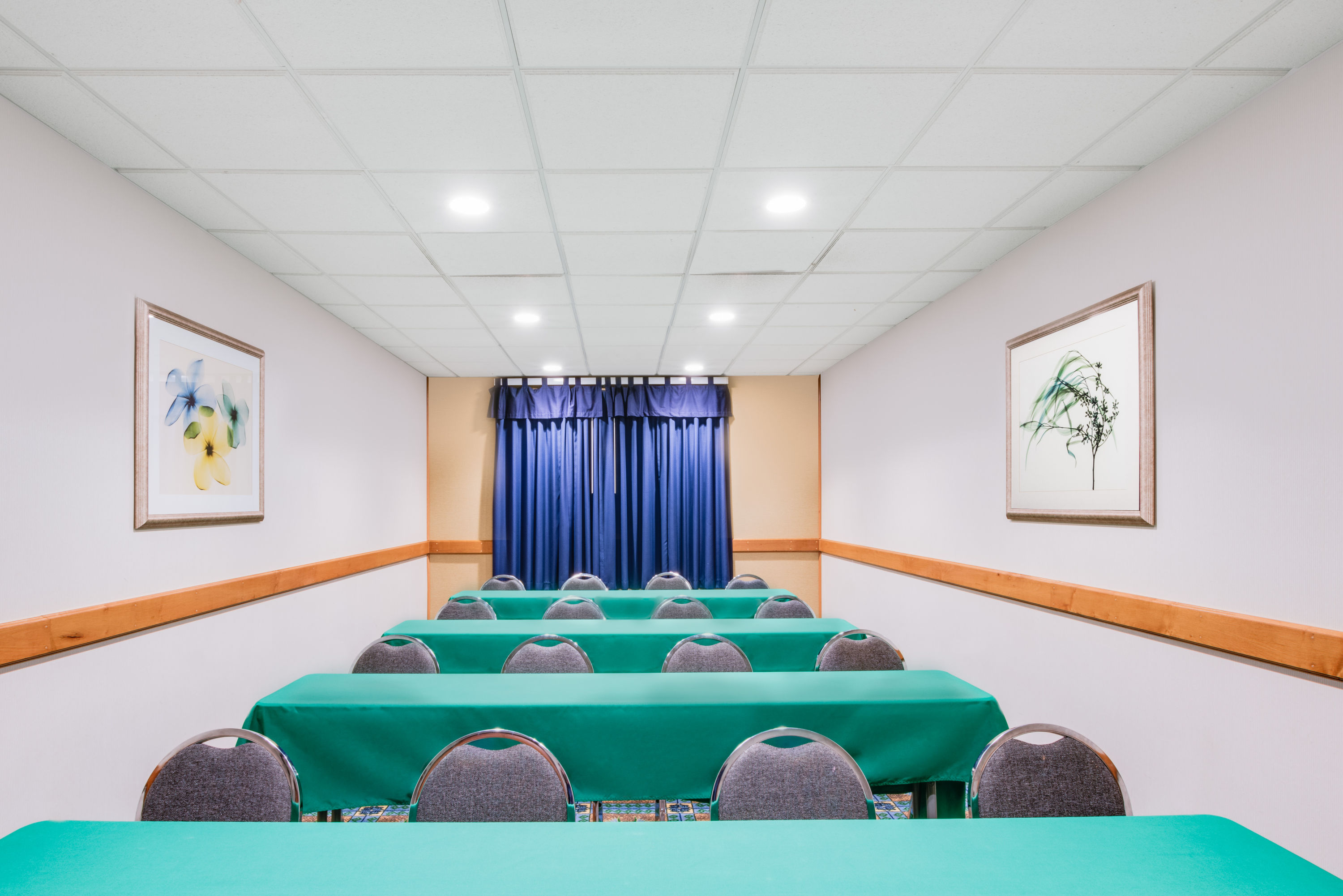 Meeting room at Wingate by Wyndham York in York, Pennsylvania