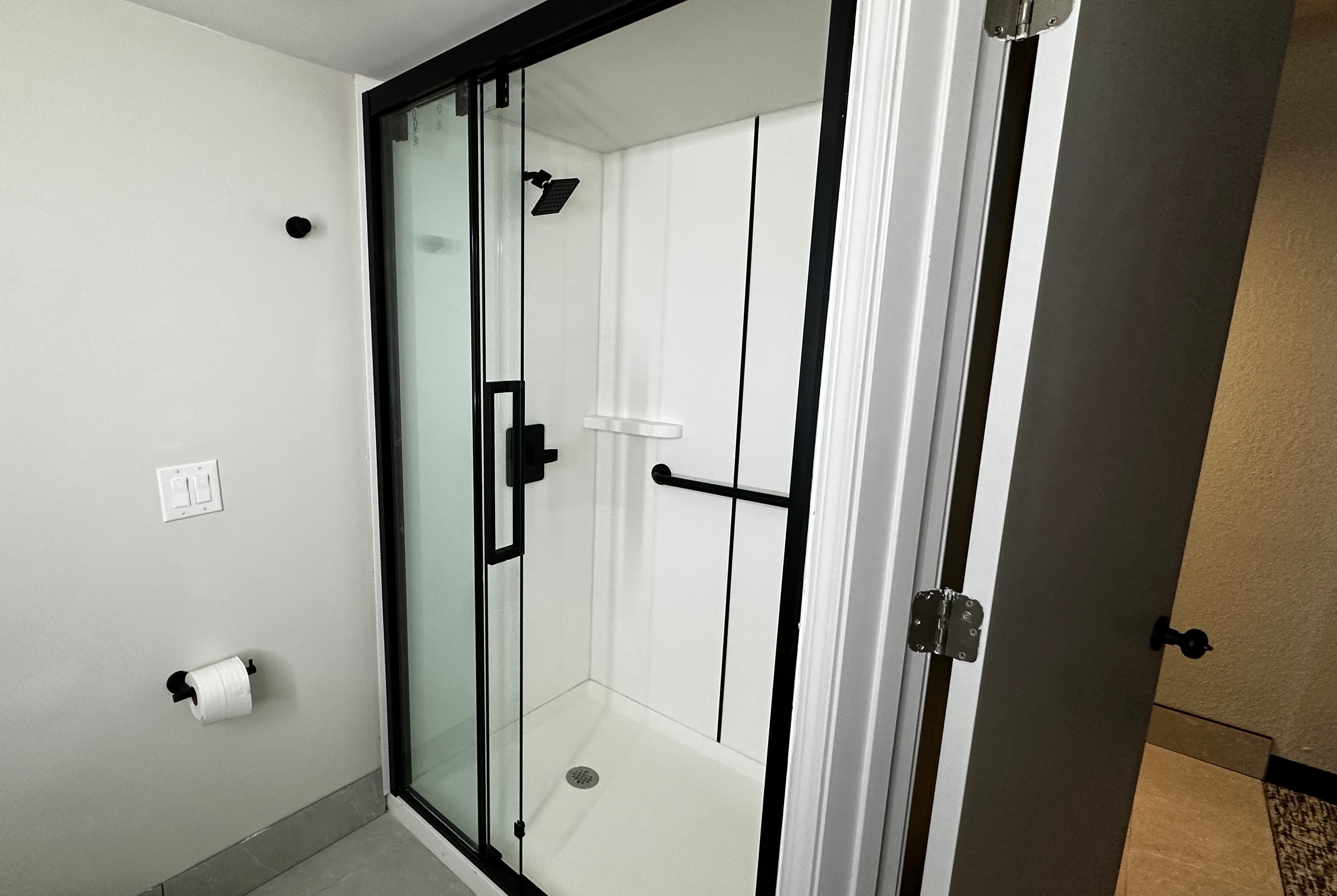 Guest room bath at the Wingate by Wyndham Myrtle Beach At Outlets in Myrtle Beach, South Carolina