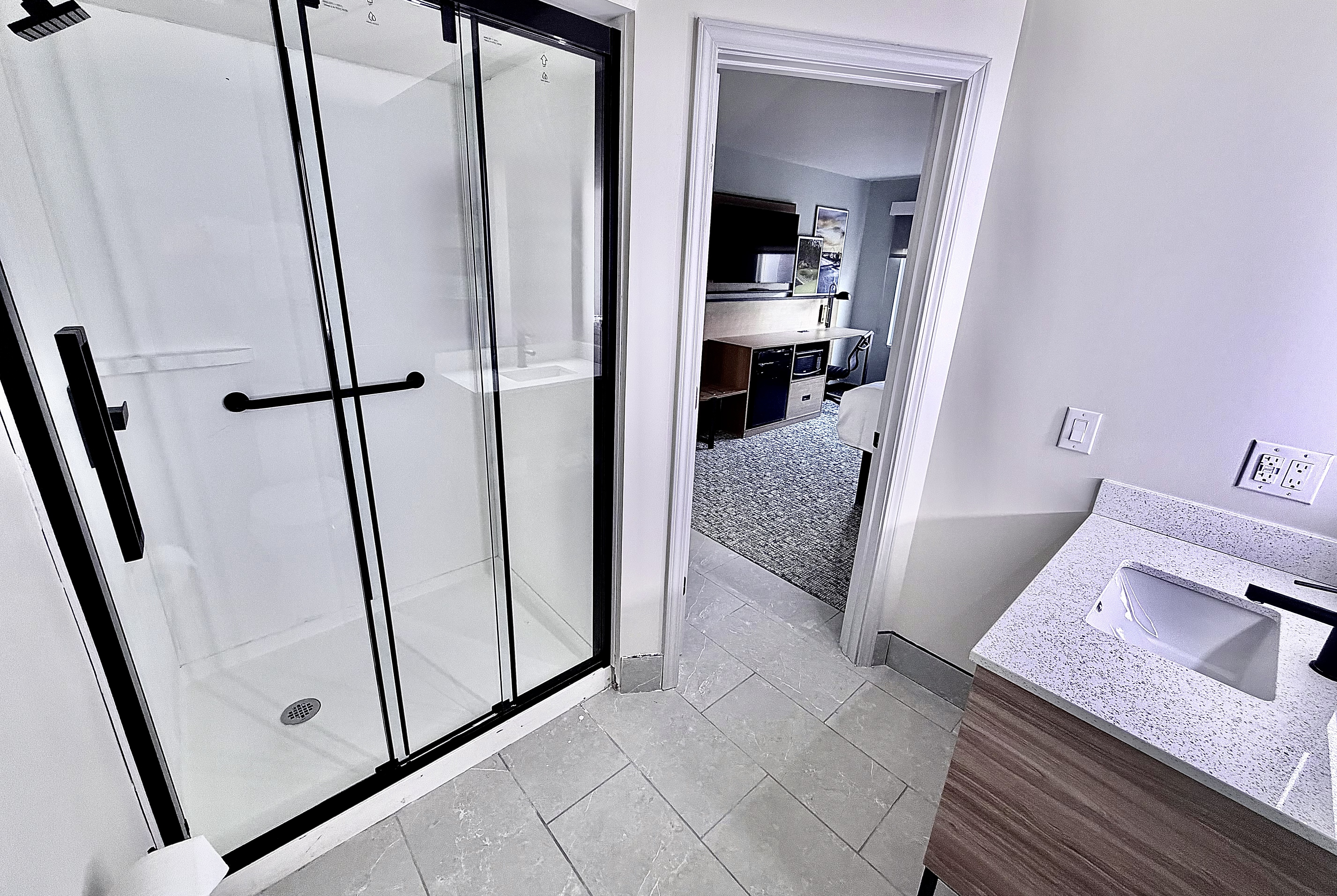 Guest room at the Wingate by Wyndham Myrtle Beach At Outlets in Myrtle Beach, South Carolina