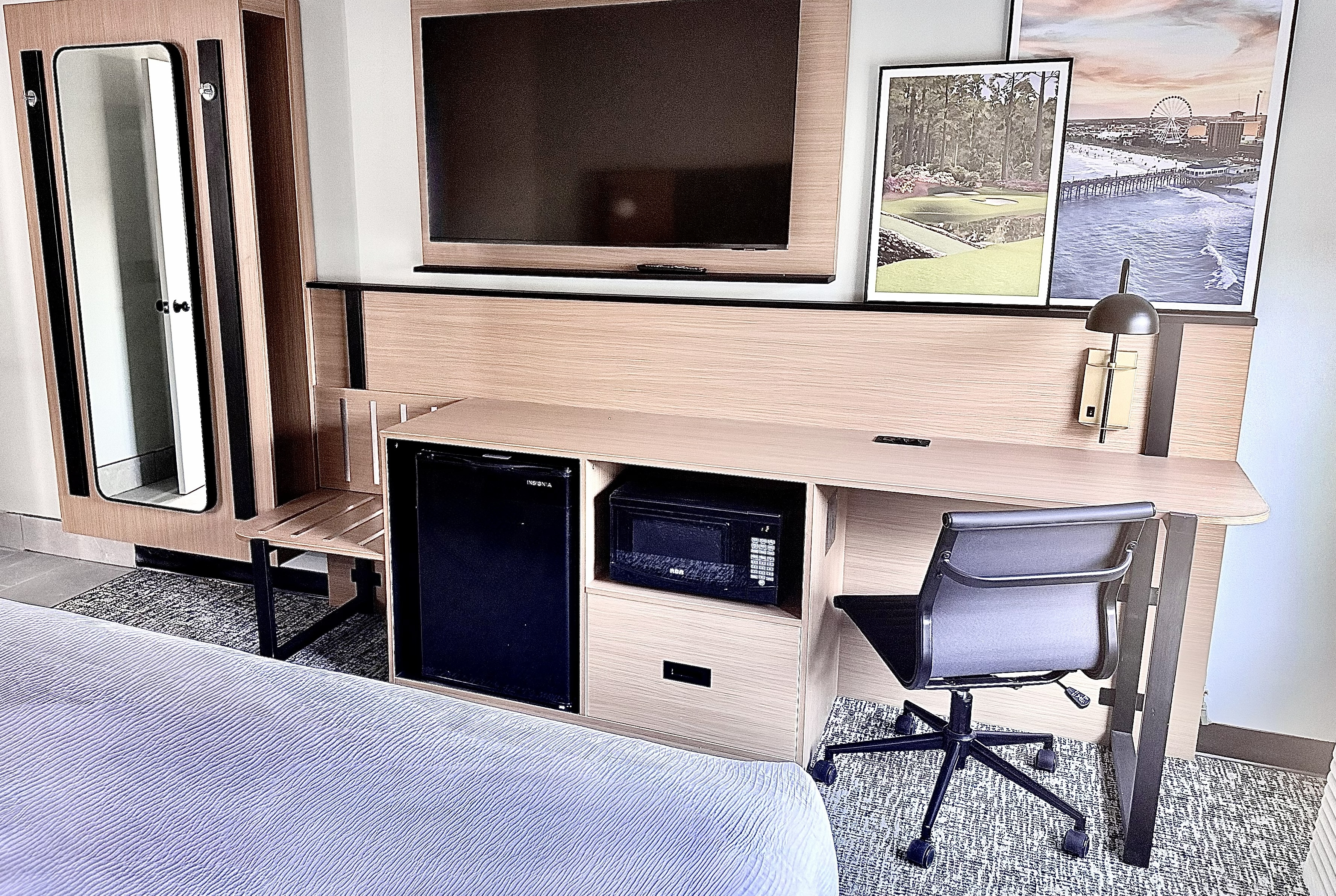 Guest room at the Wingate by Wyndham Myrtle Beach At Outlets in Myrtle Beach, South Carolina