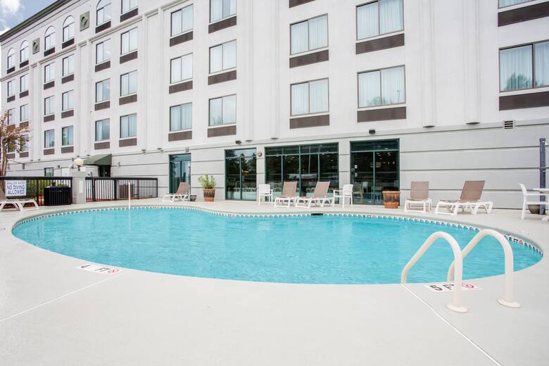 Pool at the Wingate by Wyndham Rock Hill / Charlotte / Metro Area in Rock Hill, South Carolina