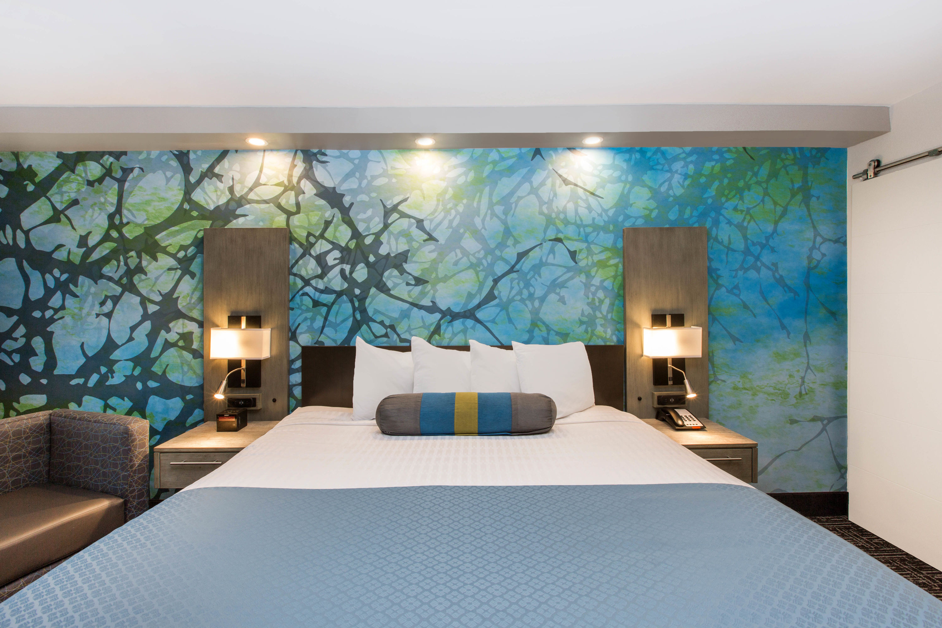 Guest room at the Wingate by Wyndham Goodlettsville in Goodlettsville, Tennessee