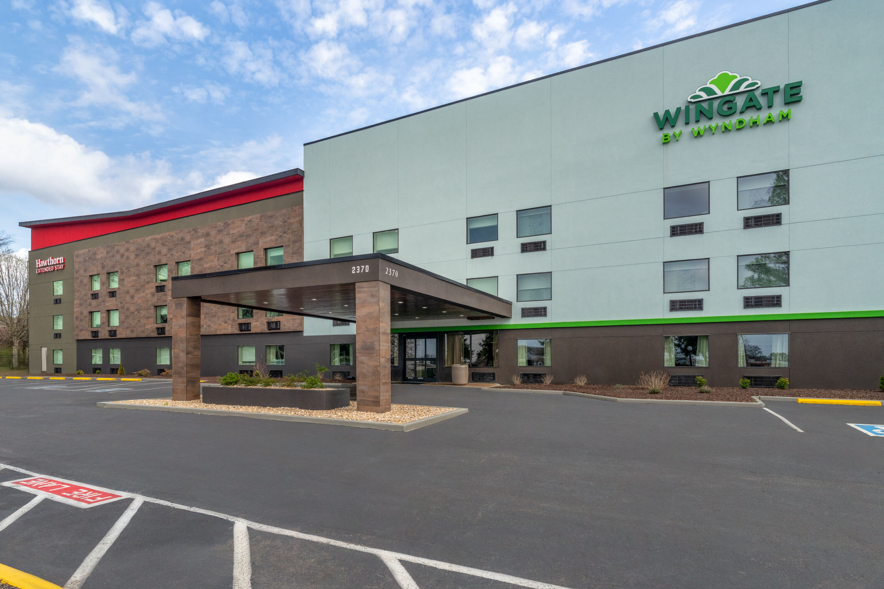 Exterior Day Image of Wingate by Wyndham Jackson hotel in Jackson, Tennessee