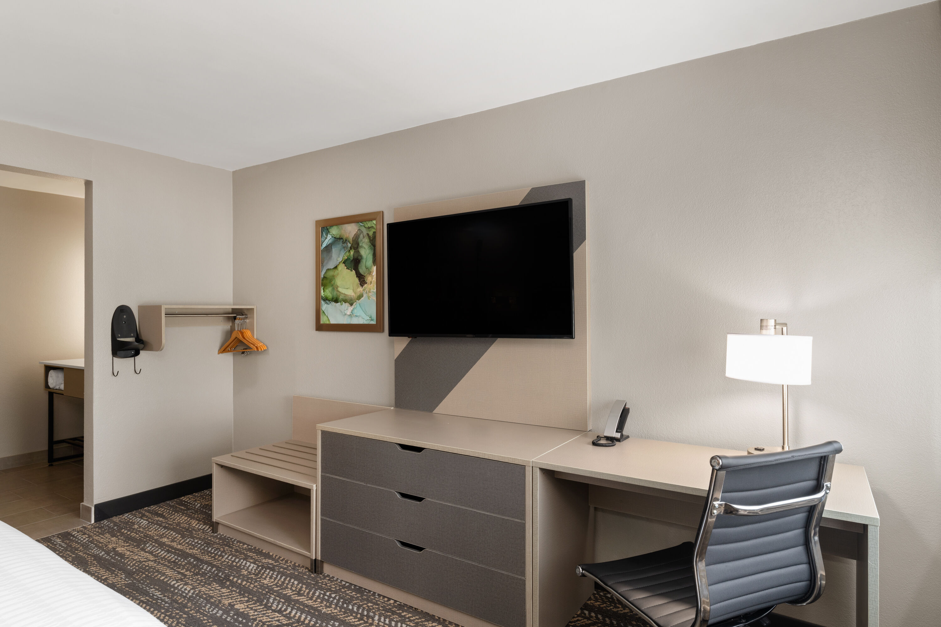 Guest room at the Wingate by Wyndham Jackson in Jackson, Tennessee