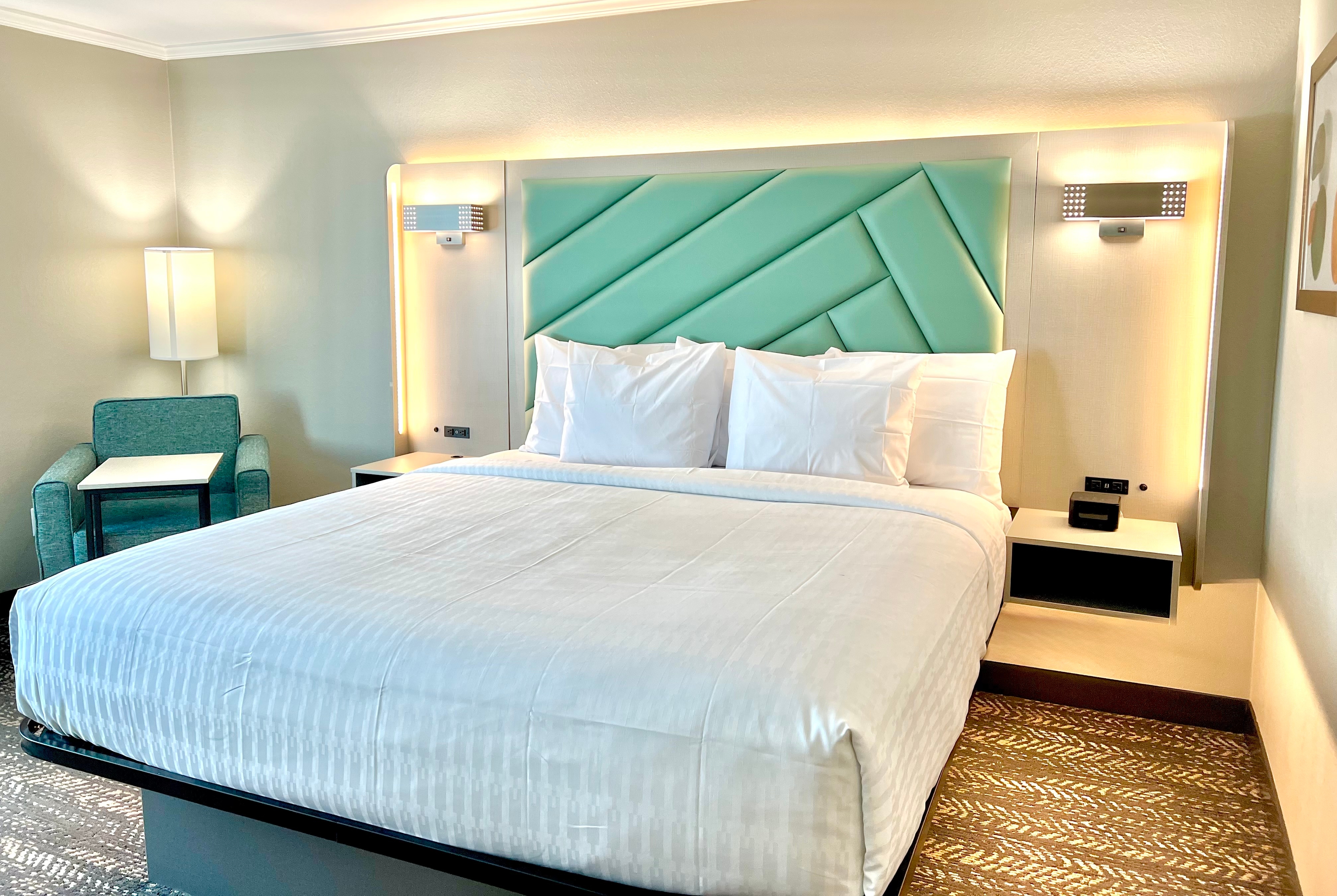 Guest room at the Wingate by Wyndham Jackson in Jackson, Tennessee