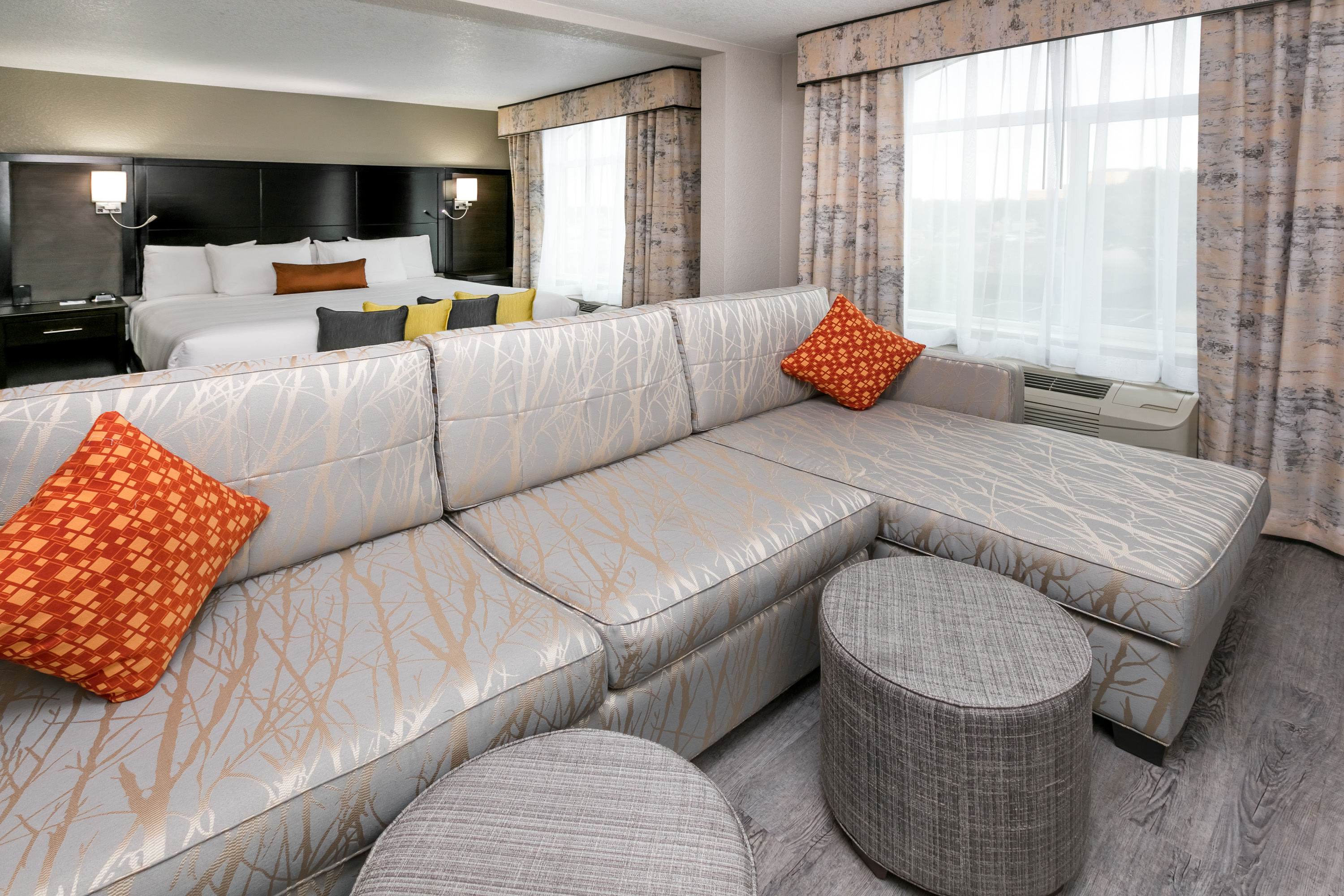 Guest room at the Wingate by Wyndham Dallas Love Field in Dallas, Texas