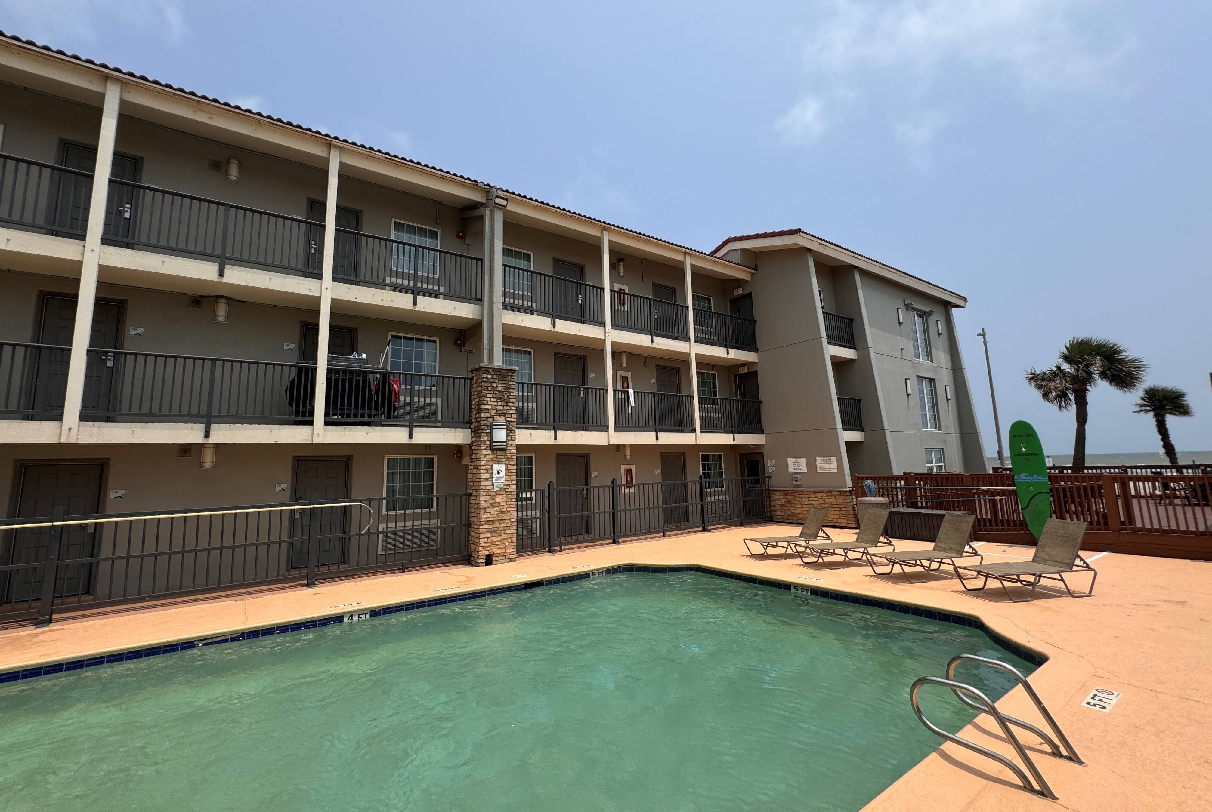 Wingate by Wyndham Galveston Beachfront - 53303 Pool View 1