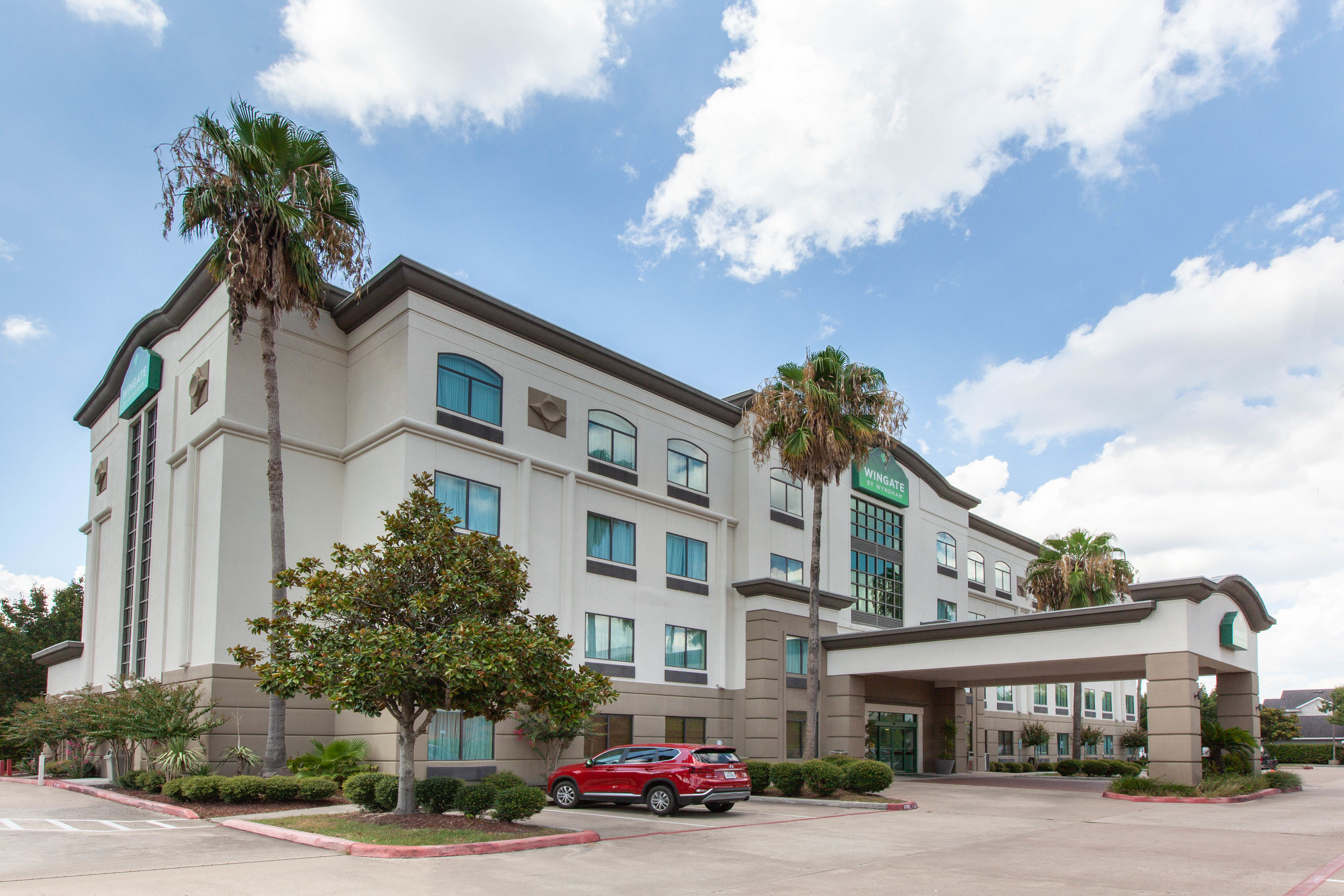 Exterior of Wingate by Wyndham Houston / Willowbrook hotel in Houston, Texas