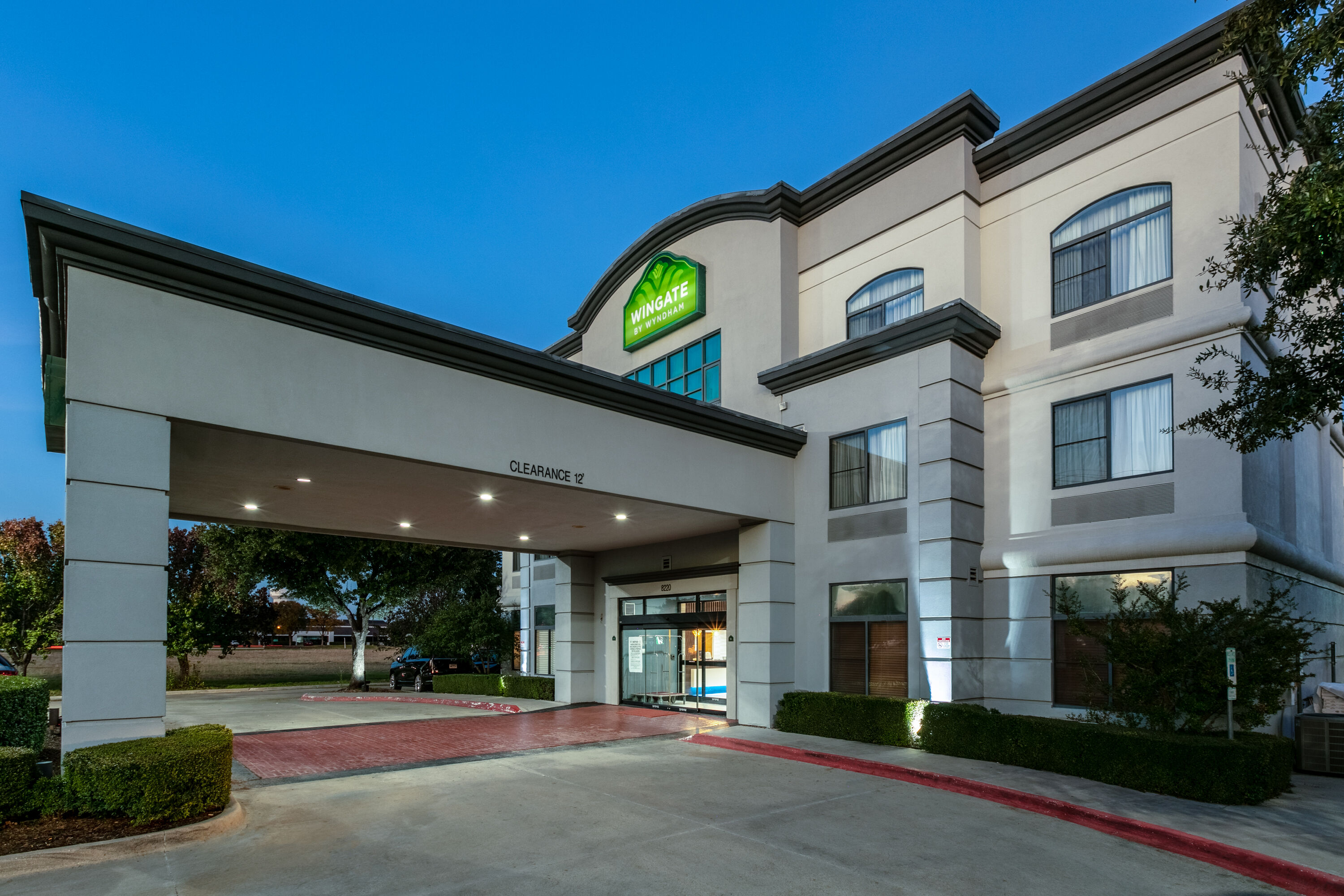 Exterior of Wingate by Wyndham DFW / North Irving hotel in Irving, Texas