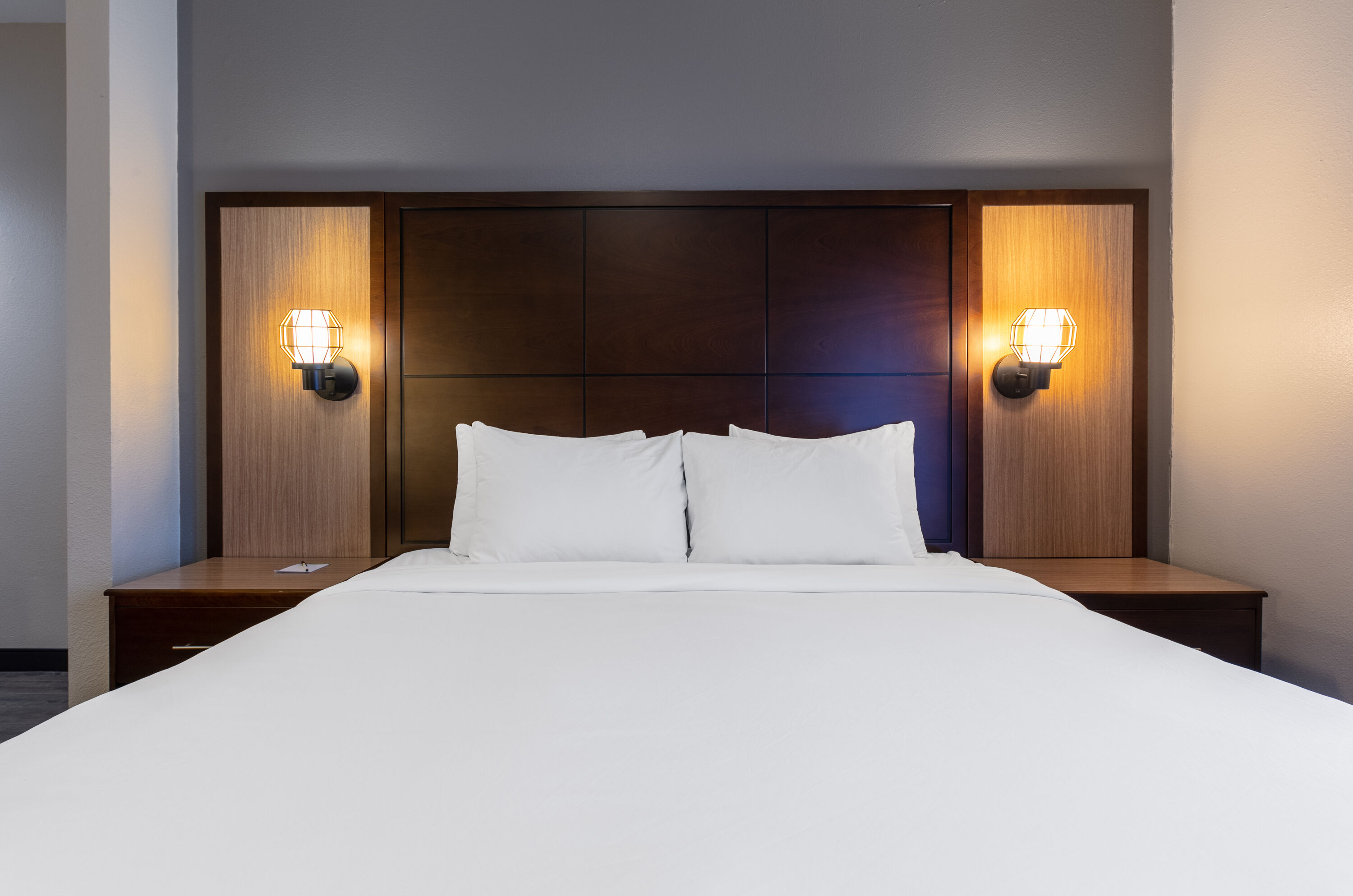 Guest room at the Wingate by Wyndham DFW / North Irving in Irving, Texas