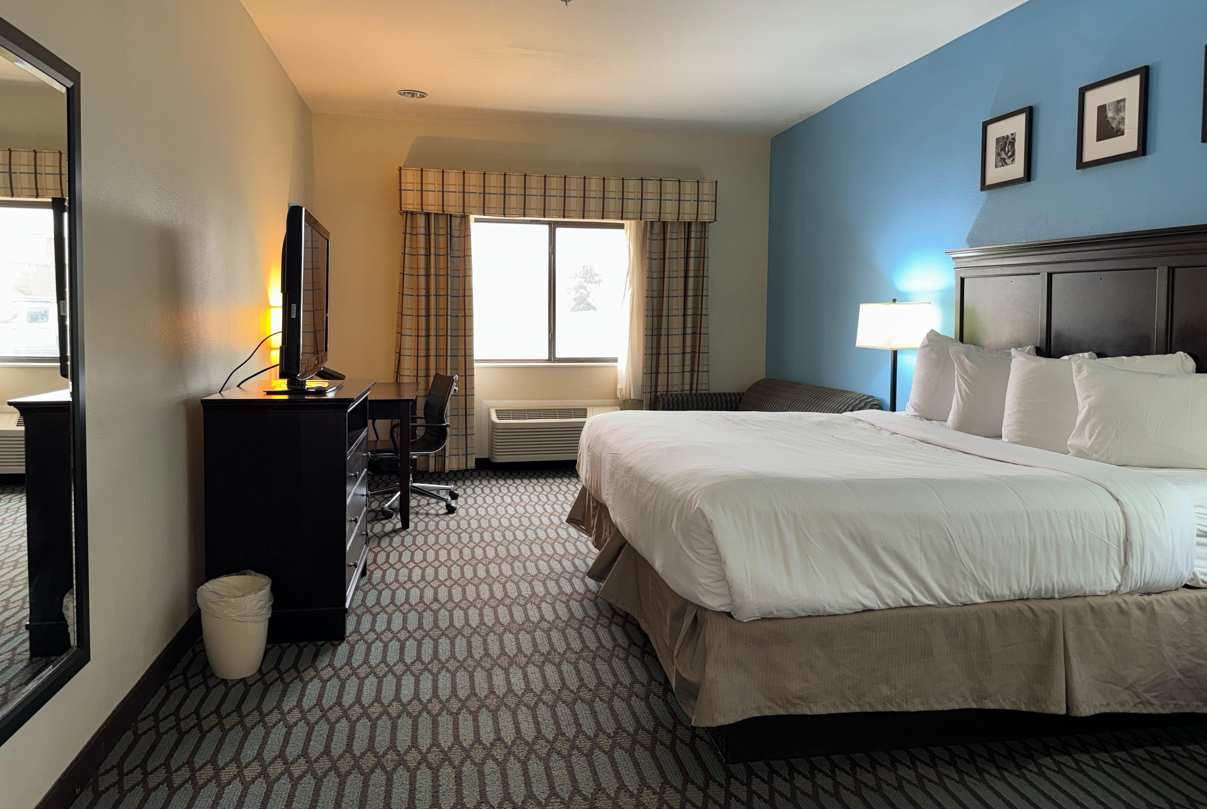 Guest room at the Wingate by Wyndham Lubbock TX South in Lubbock, Texas