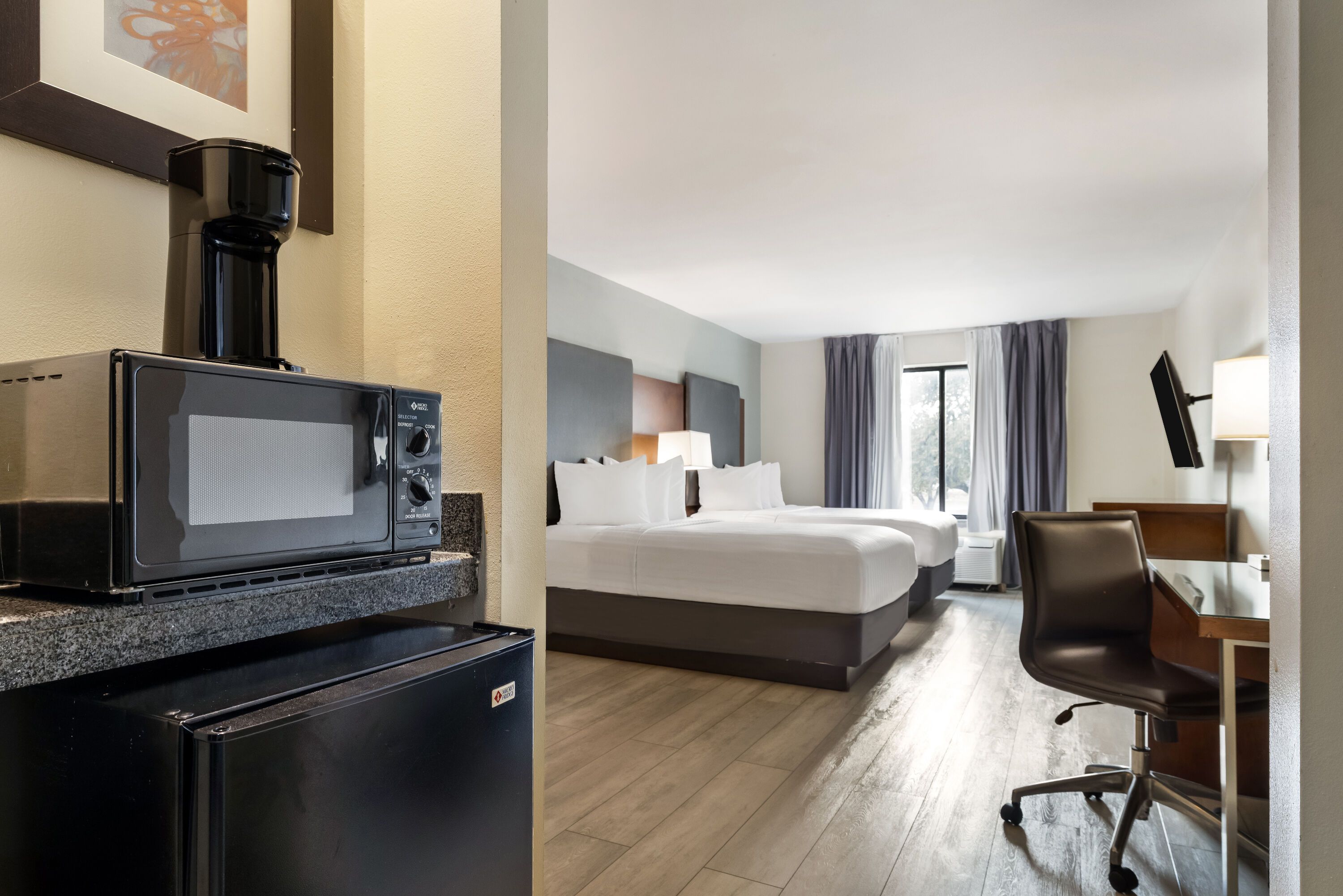 Double bed guest room at the Wingate by Wyndham Round Rock Hotel & Conference Center in Round Rock, Texas