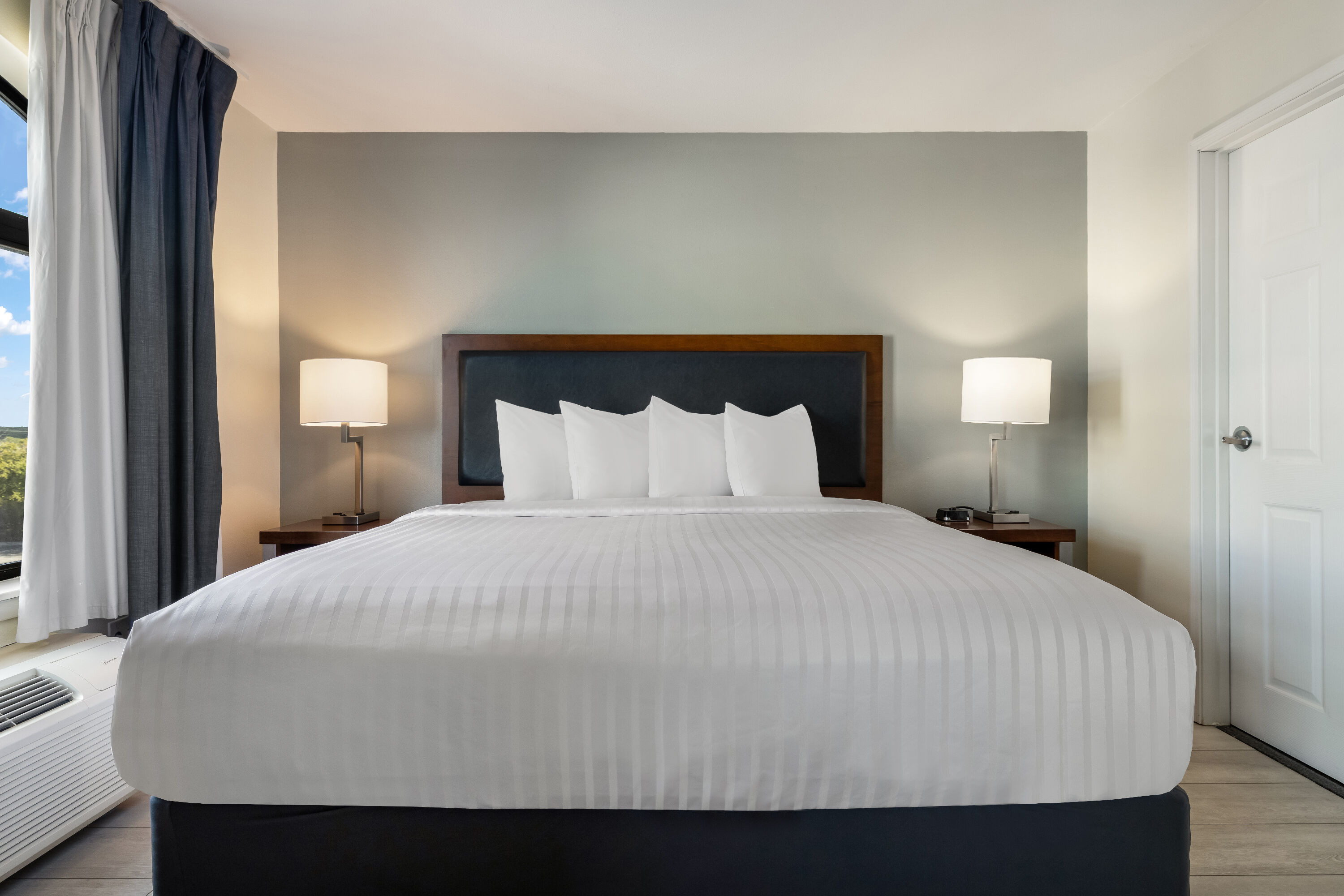 Wingate by Wyndham Round Rock Hotel & Conference Center suite in Round Rock, Texas