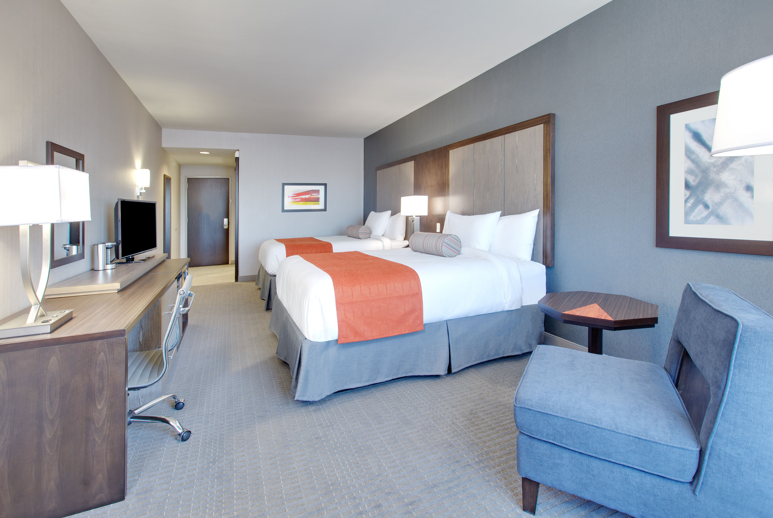 Guest room at the Wingate by Wyndham San Angelo in San Angelo, Texas