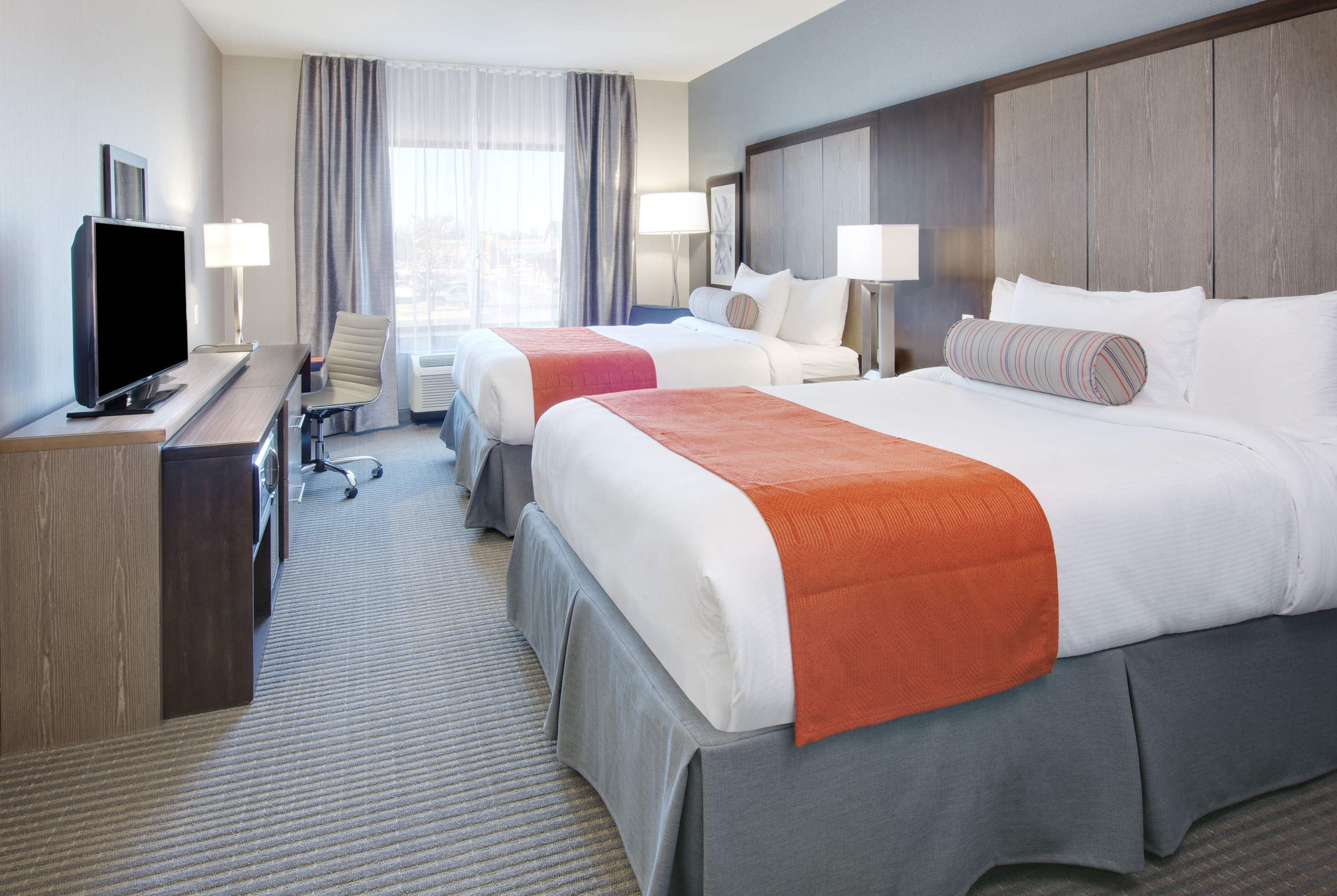 Guest room at the Wingate by Wyndham San Angelo in San Angelo, Texas