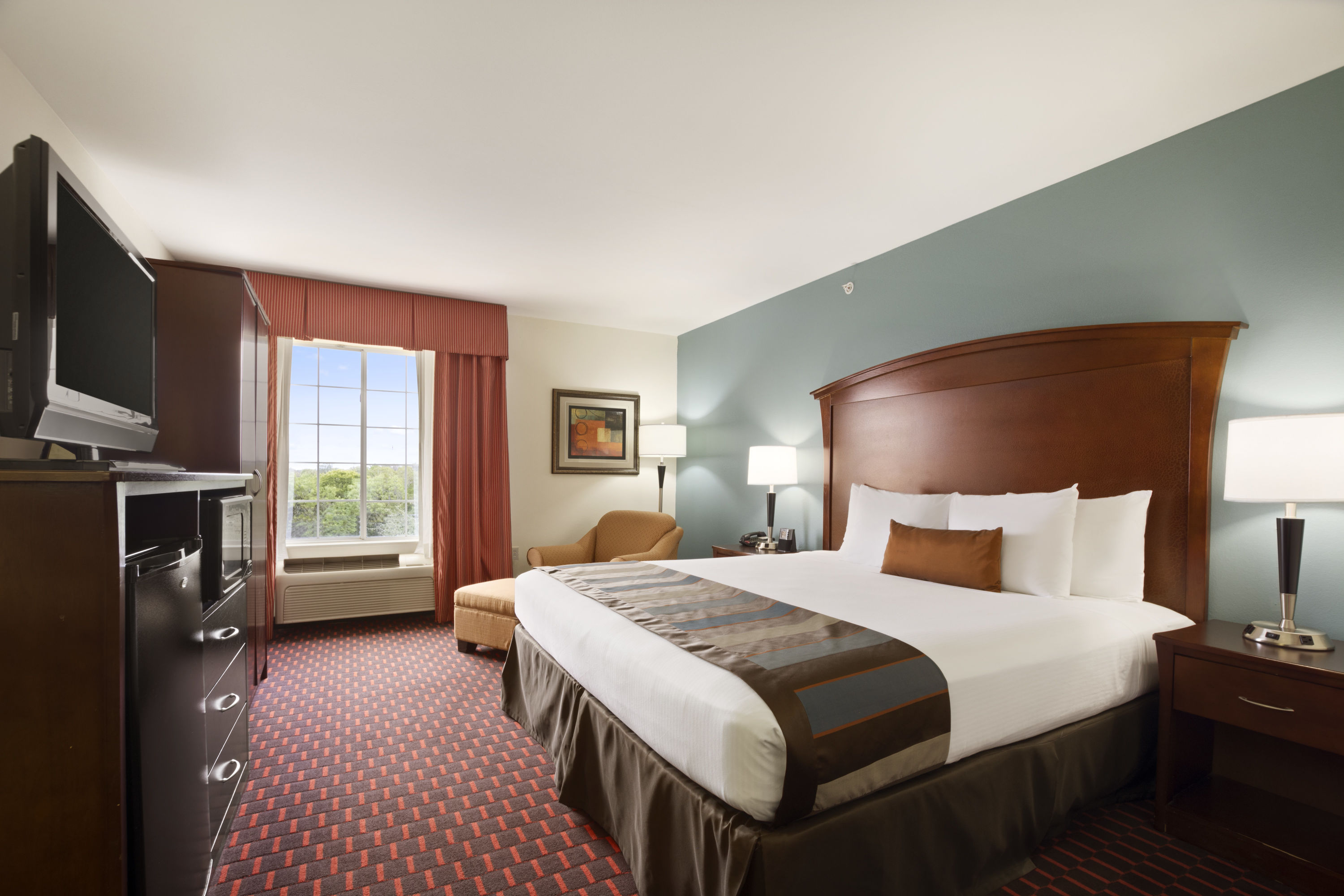 Wingate by Wyndham San Marcos suite in San Marcos, Texas