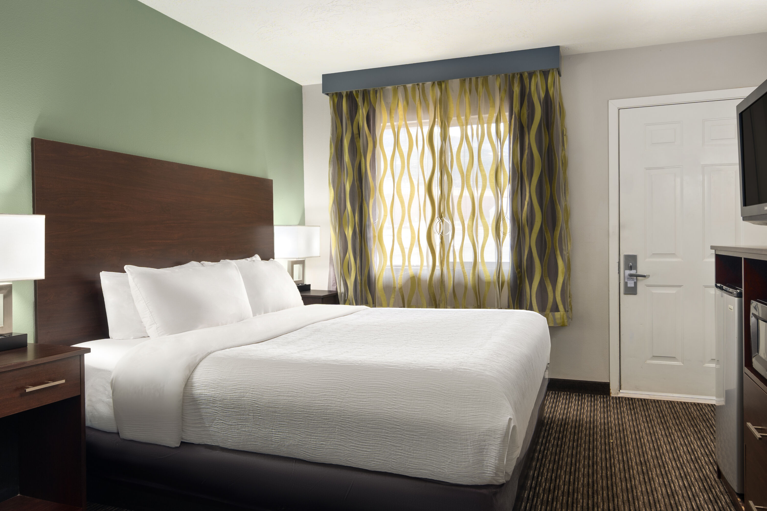 Guest room at the Wingate by Wyndham Cedar City in Cedar City, Utah