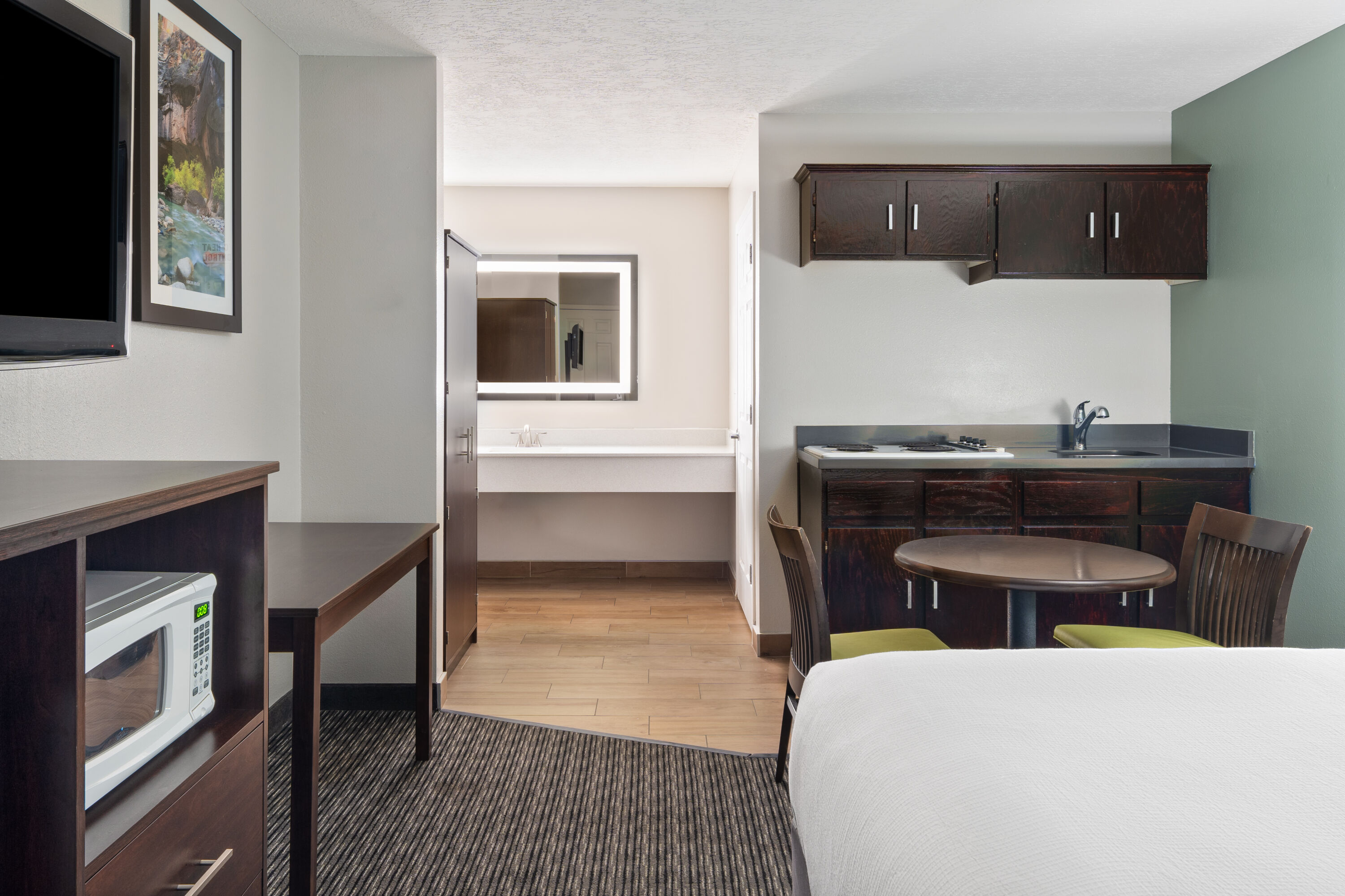 Guest room at the Wingate by Wyndham Cedar City in Cedar City, Utah