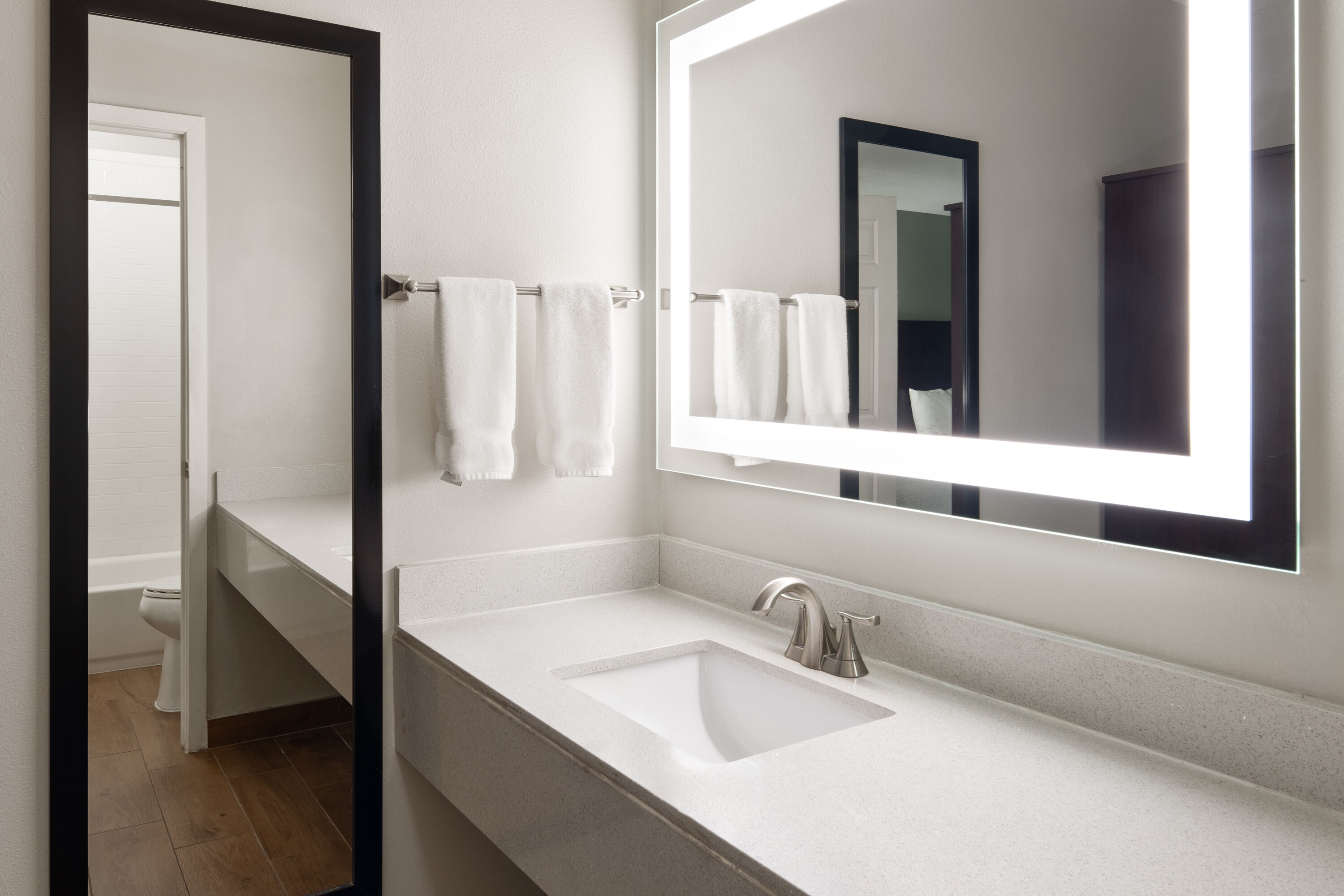 Guest room at the Wingate by Wyndham Cedar City in Cedar City, Utah