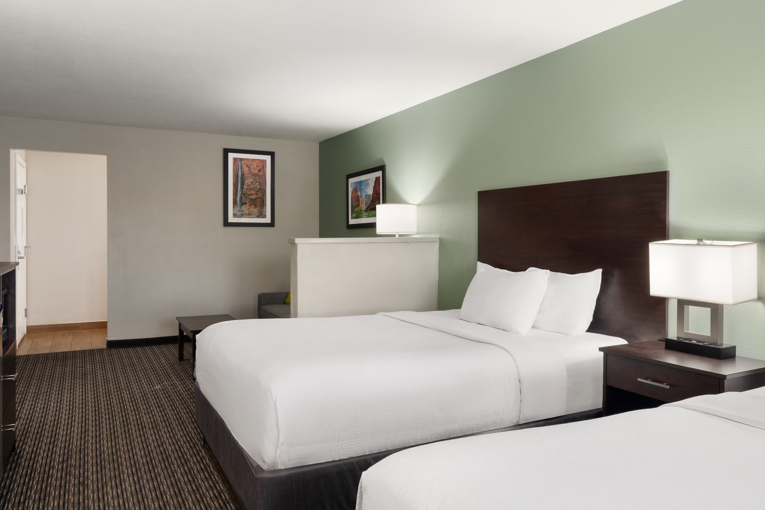 Wingate by Wyndham Cedar City suite in Cedar City, Utah