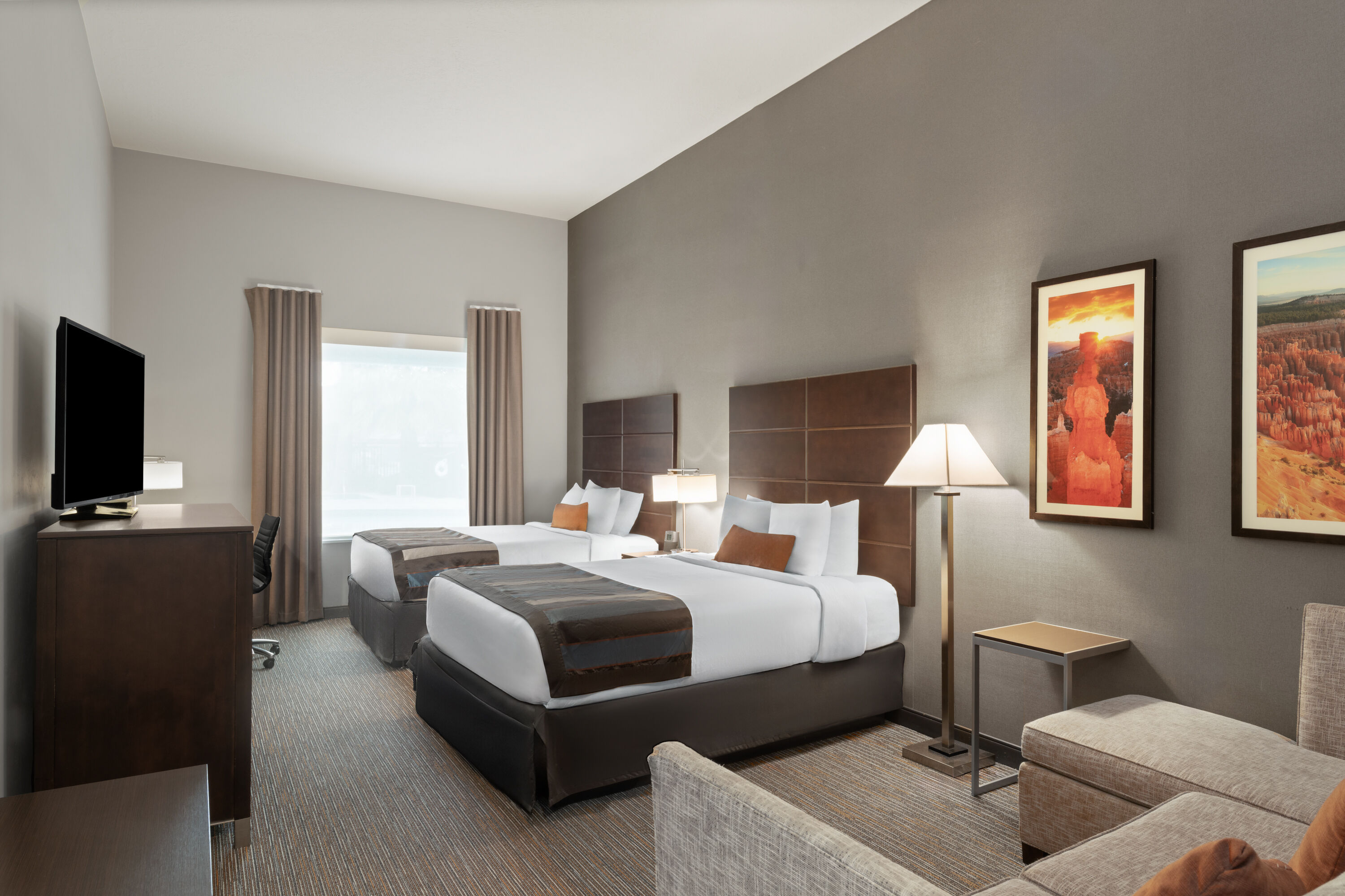 Guest room at the Wingate by Wyndham Hurricane/Zion National Park in Hurricane, Utah