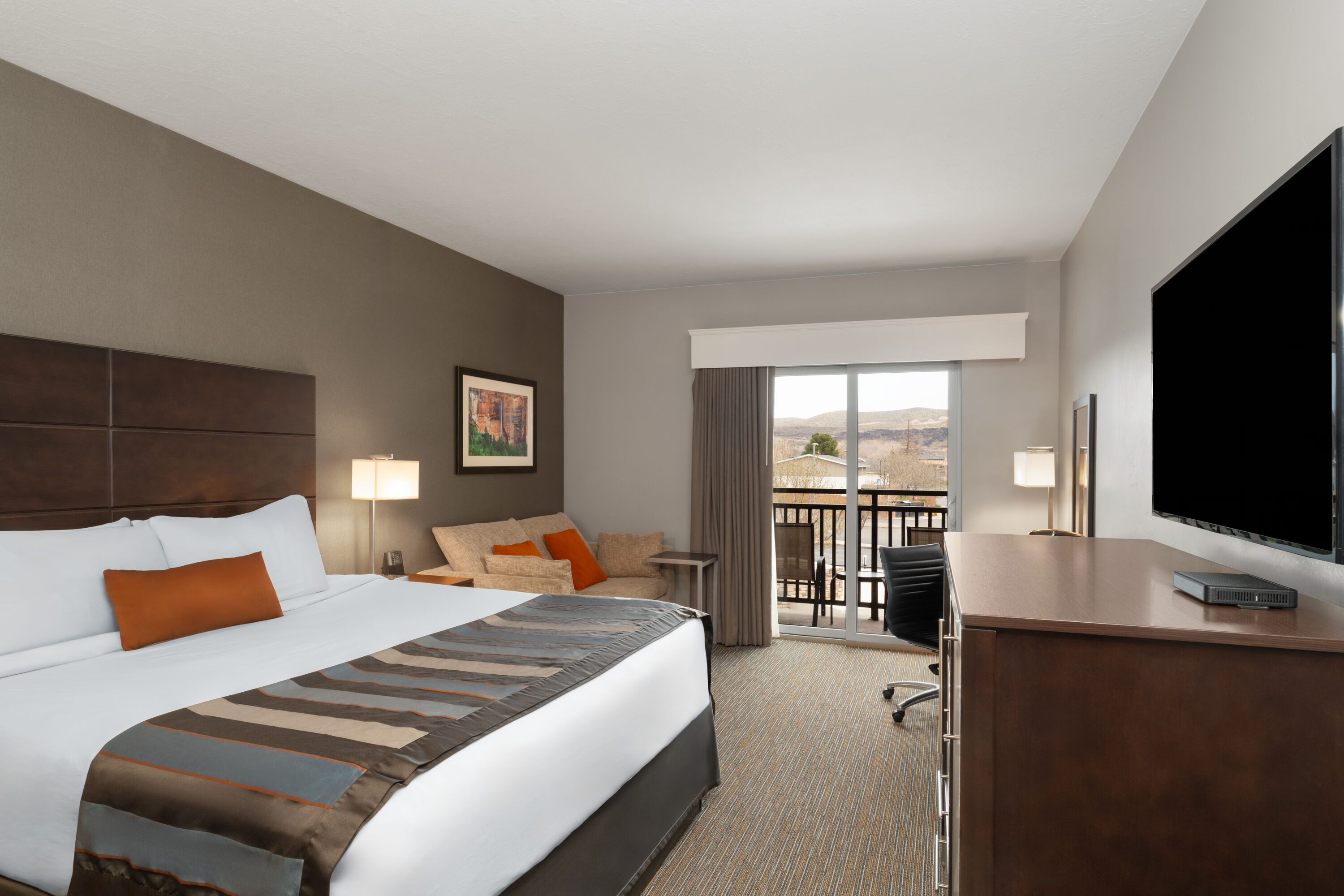 Guest room at the Wingate by Wyndham Hurricane/Zion National Park in Hurricane, Utah