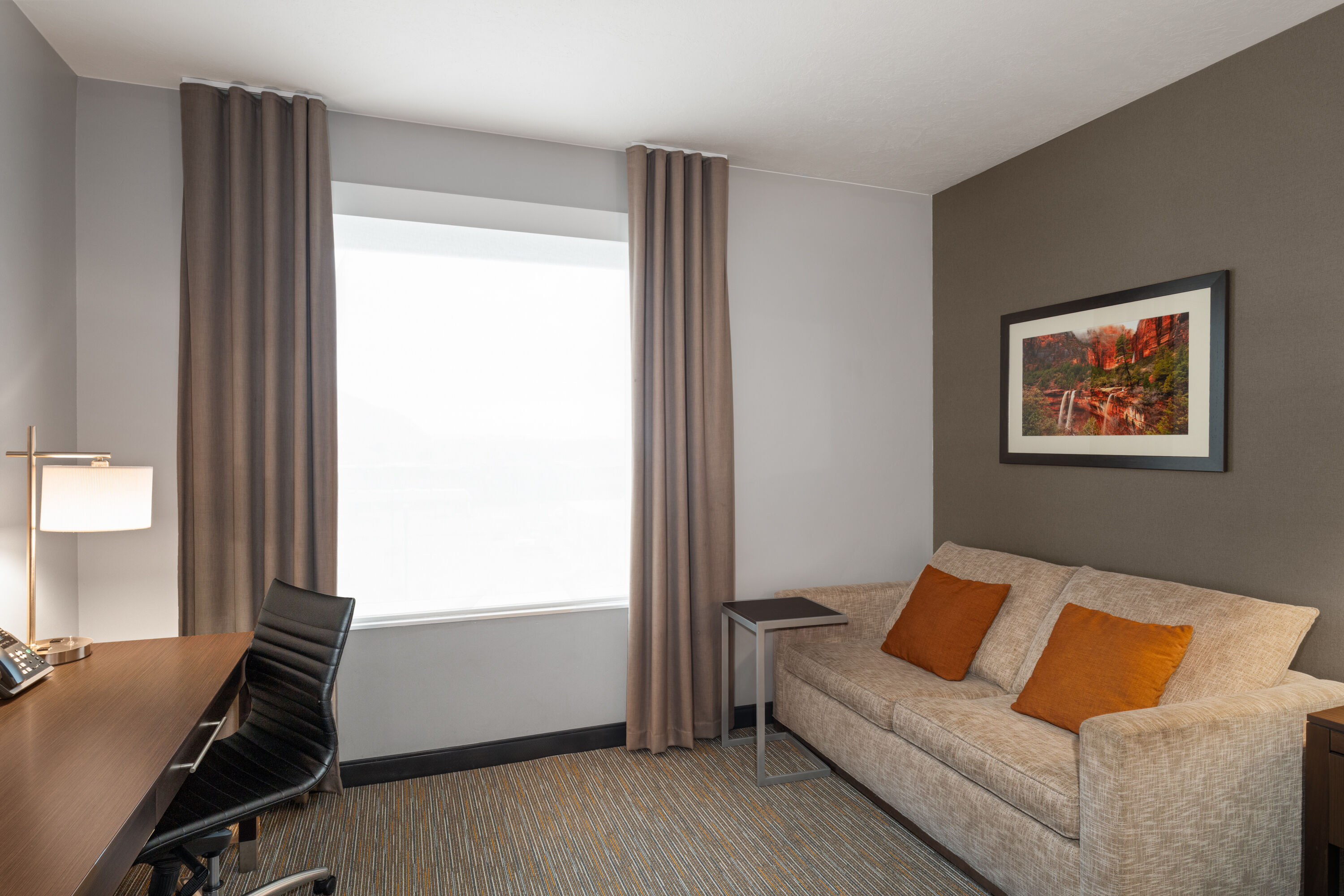 Guest room at the Wingate by Wyndham Hurricane/Zion National Park in Hurricane, Utah