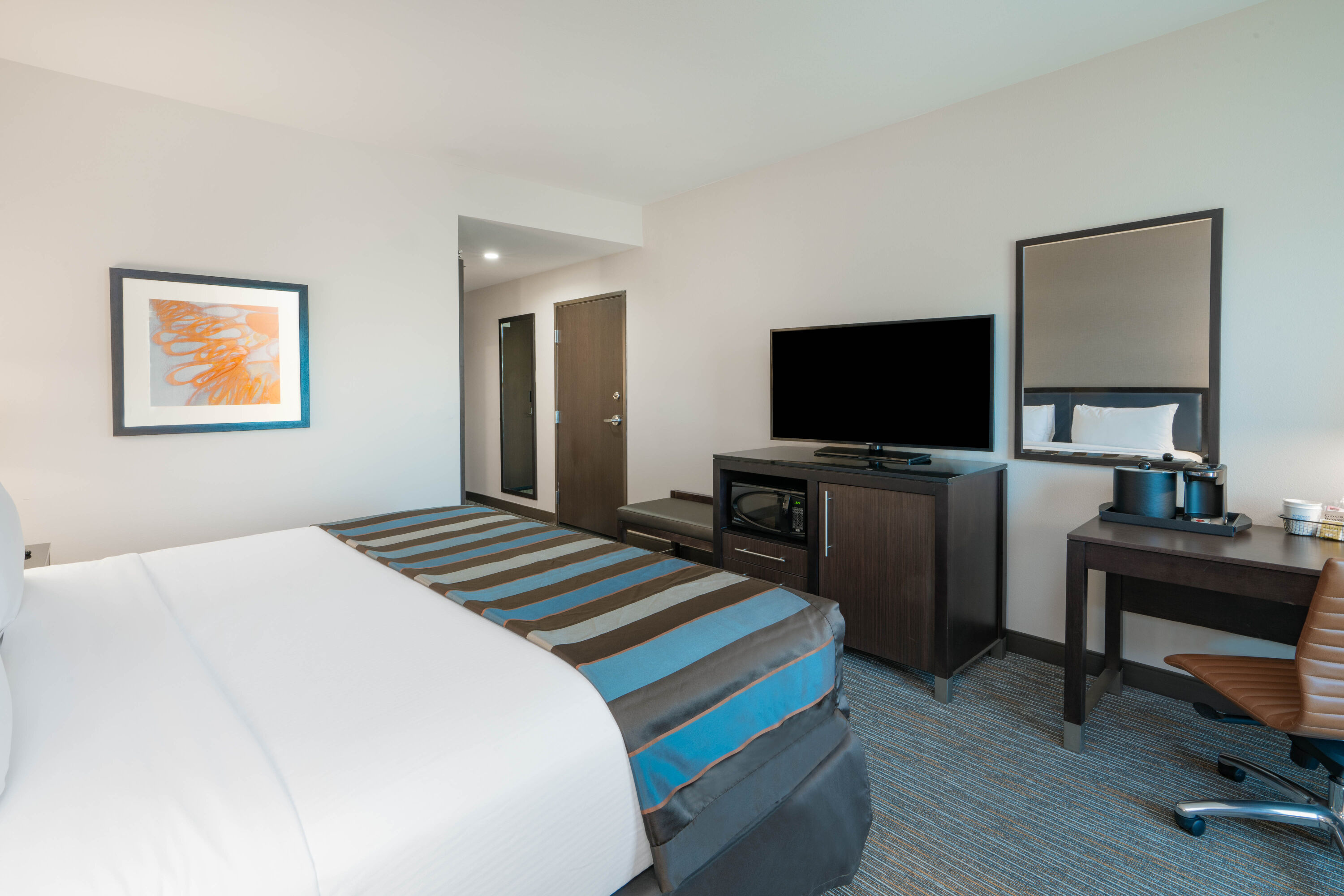 Guest room at the Wingate by Wyndham Moab in Moab, Utah