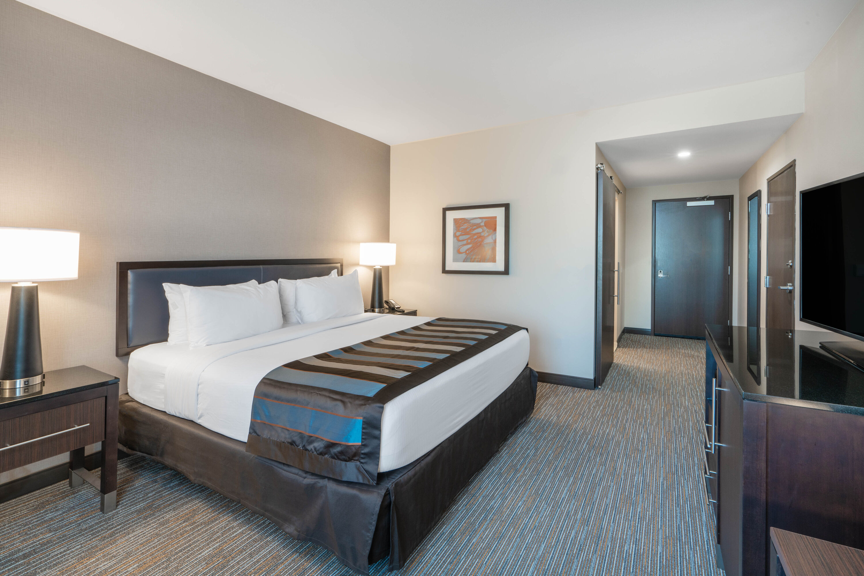 Guest room at the Wingate by Wyndham Moab in Moab, Utah