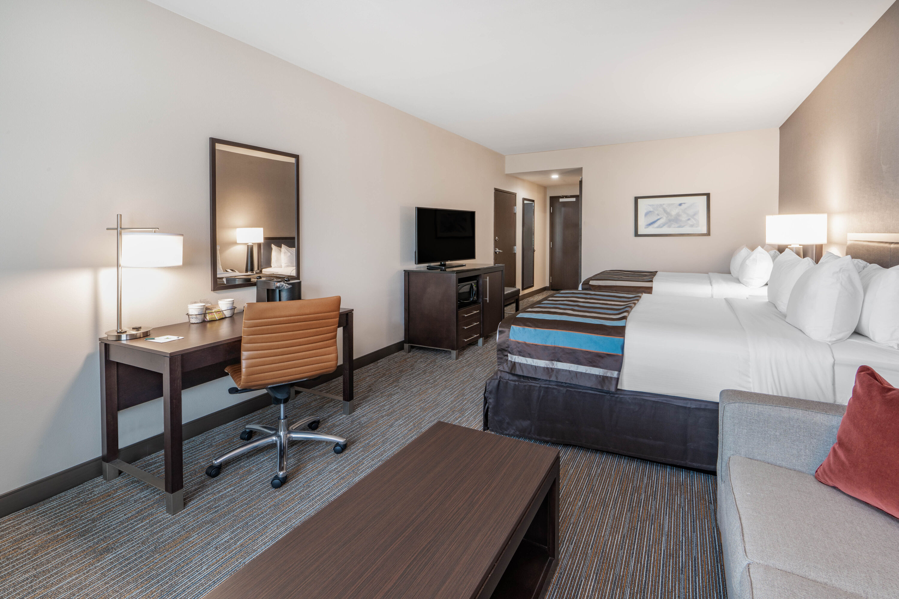 Guest room at the Wingate by Wyndham Moab in Moab, Utah