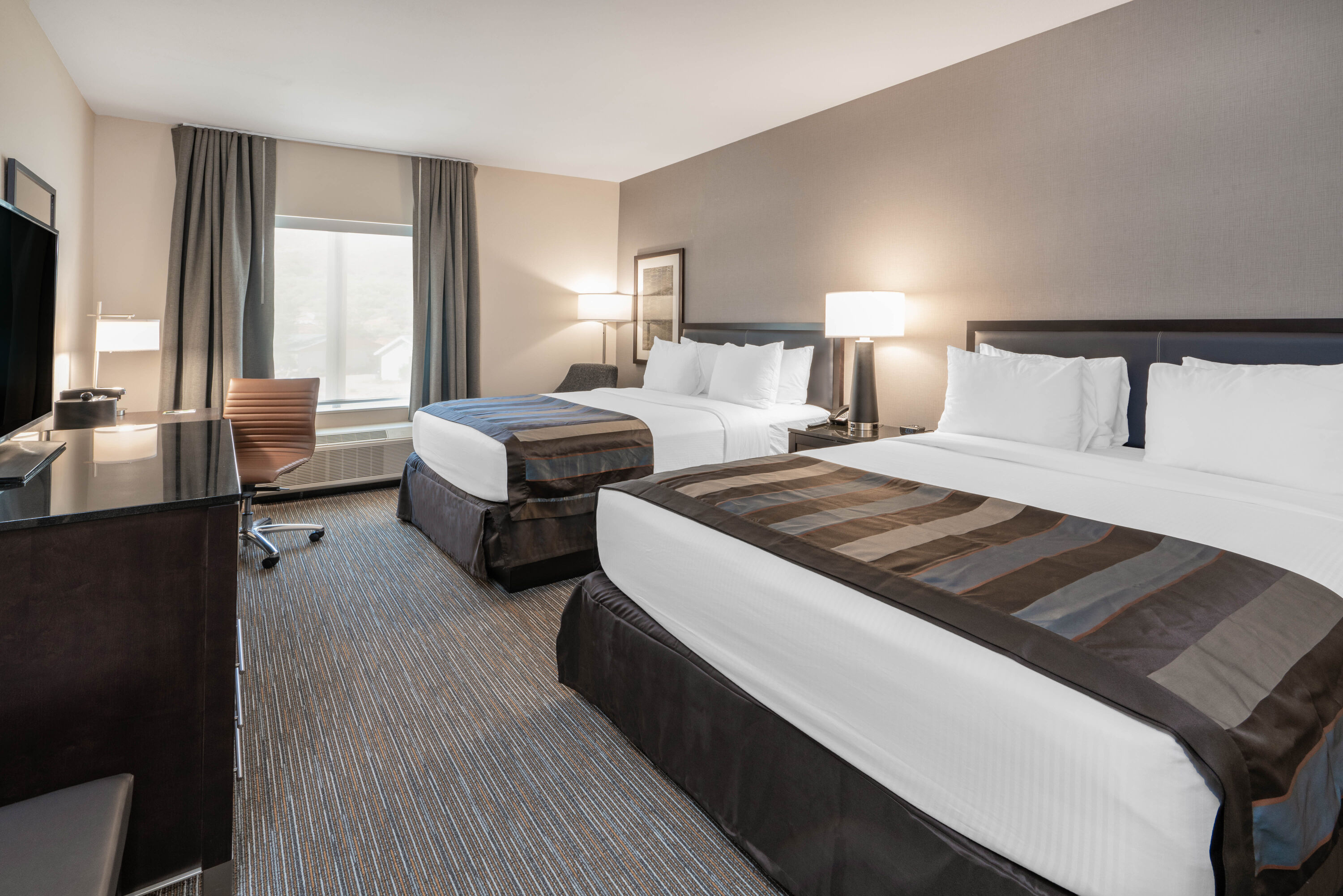 Guest room at the Wingate by Wyndham Moab in Moab, Utah