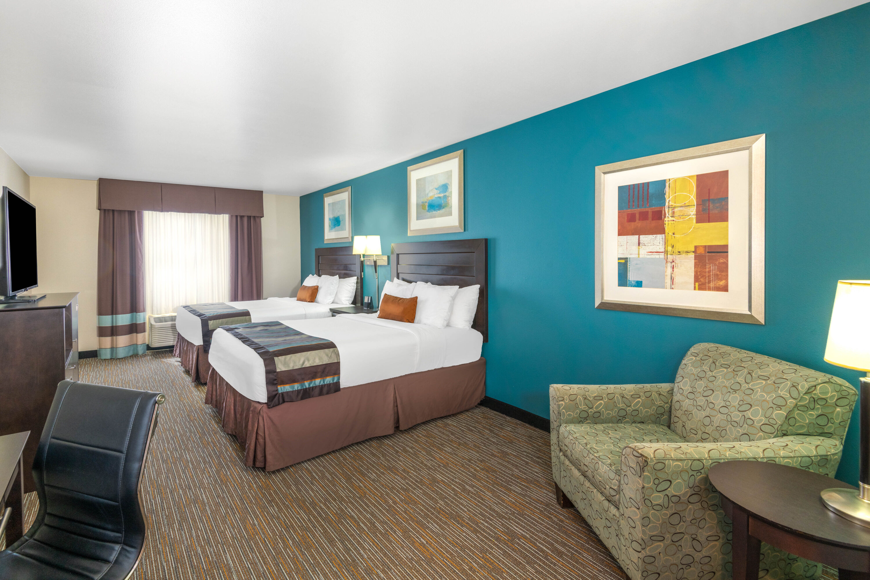 Guest room at the Wingate by Wyndham St. George in Saint George, Utah