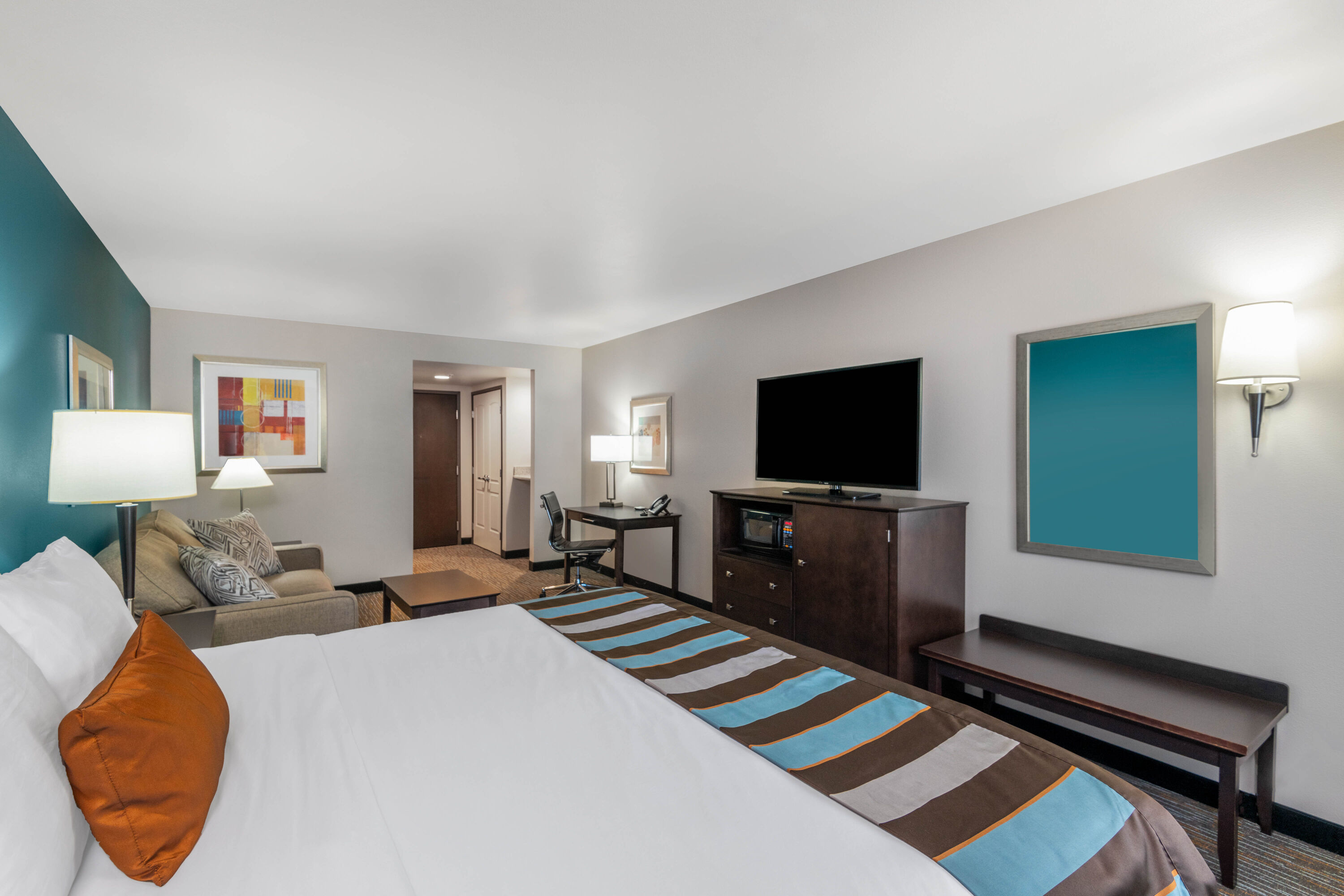 Guest room at the Wingate by Wyndham St. George in Saint George, Utah