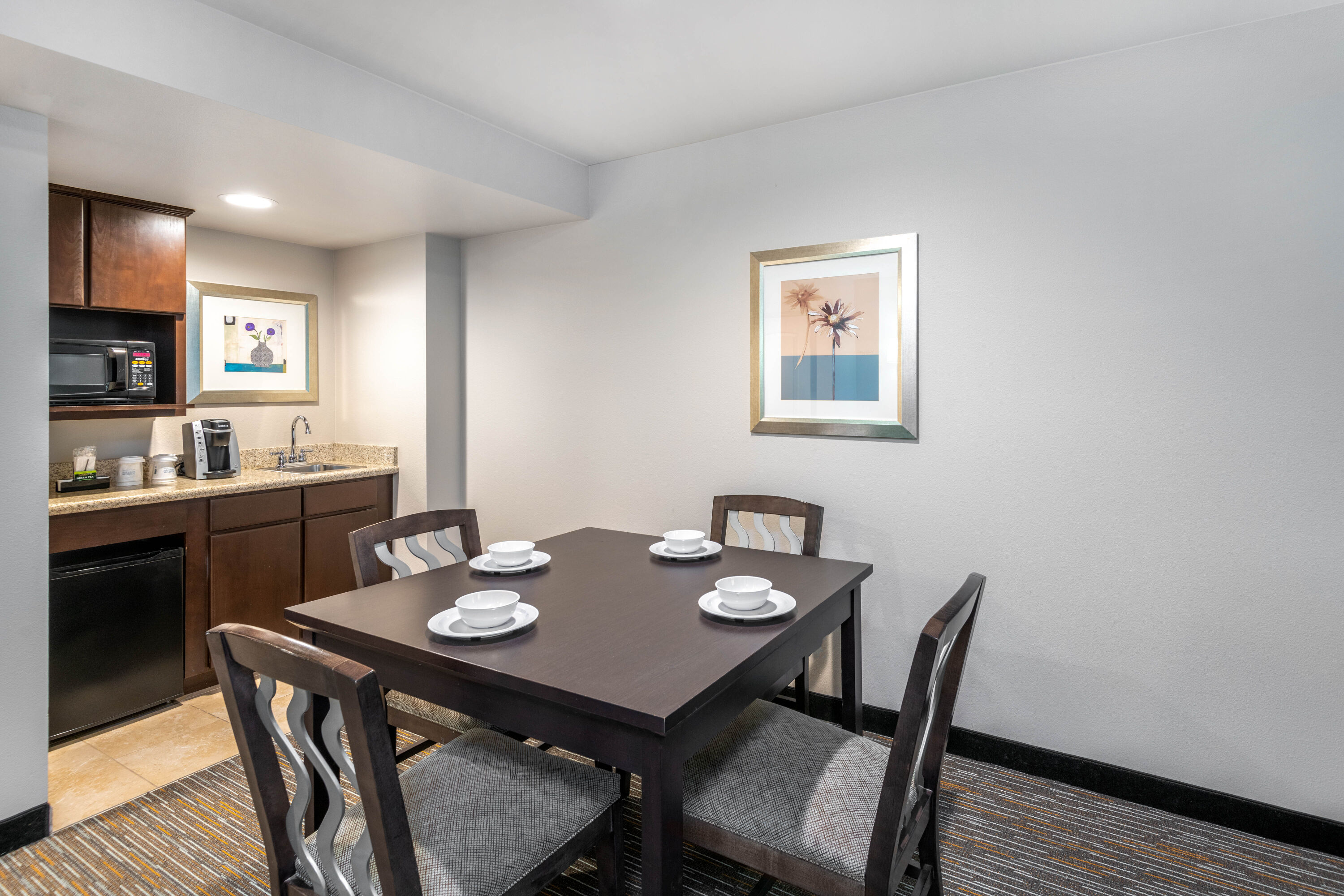 Wingate by Wyndham St. George suite in Saint George, Utah