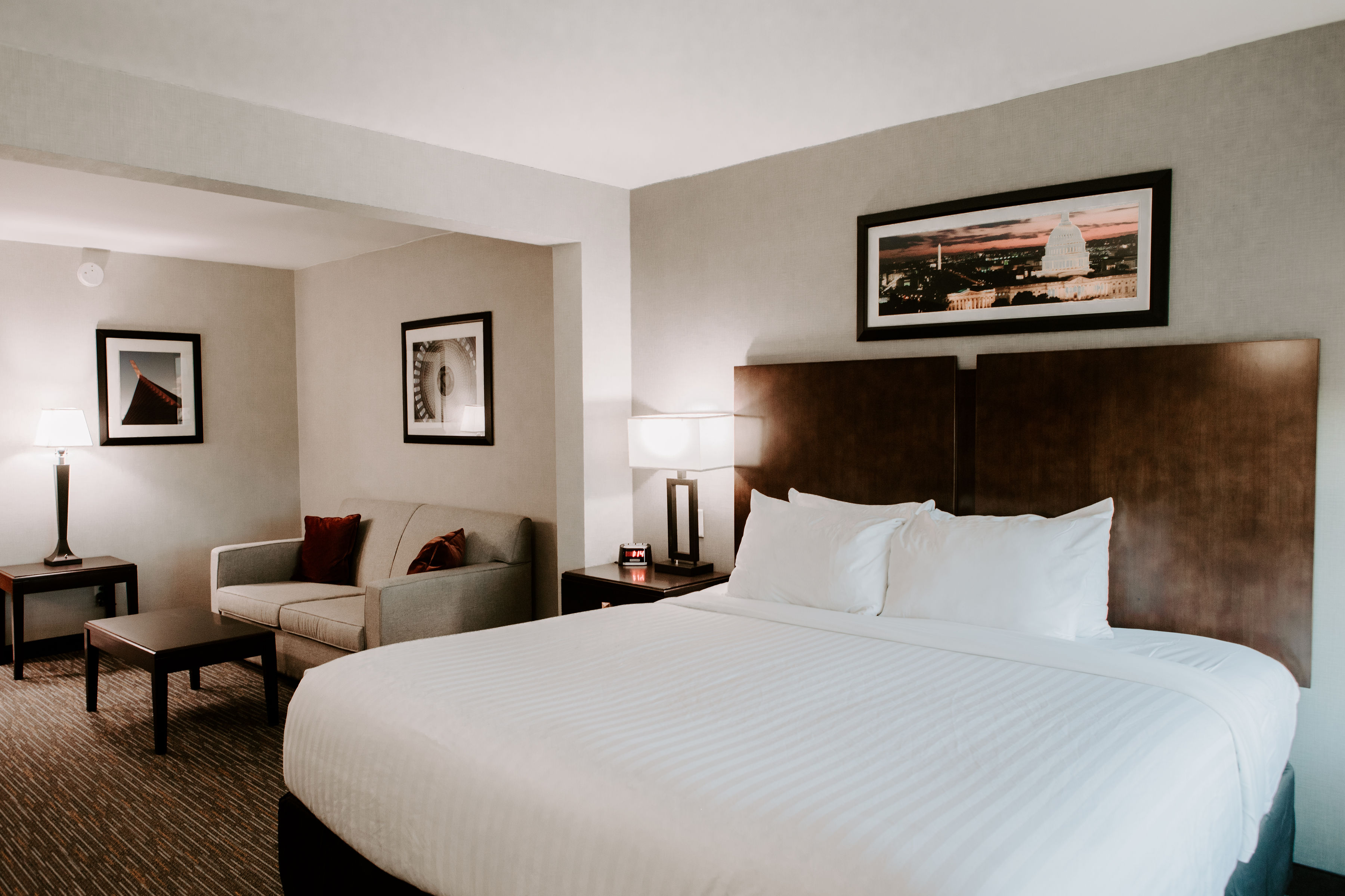 Wingate by Wyndham Chantilly / Dulles Airport Chantilly, VA Hotels