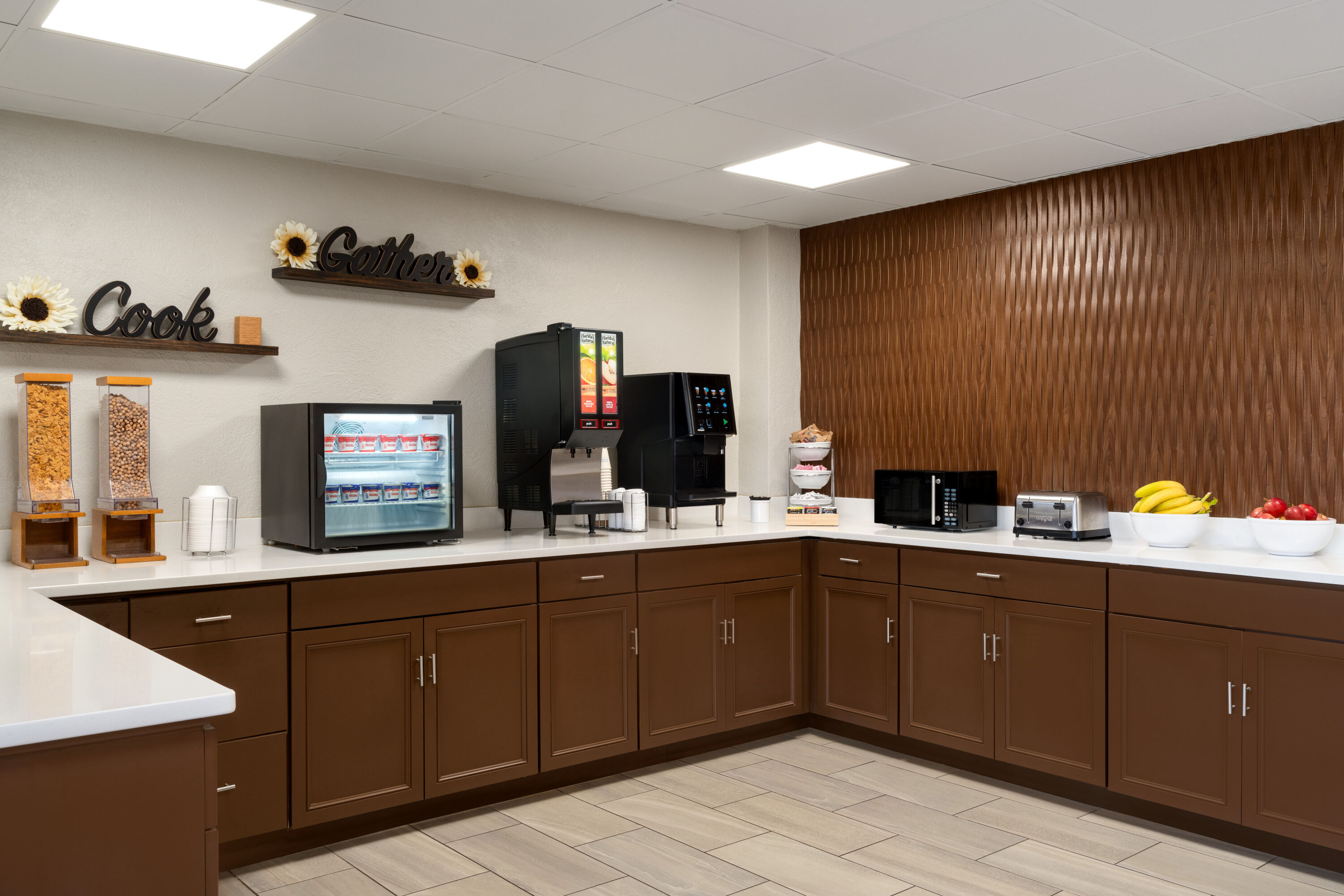 Free breakfast at Wingate by Wyndham Williamsburg in Williamsburg, Virginia