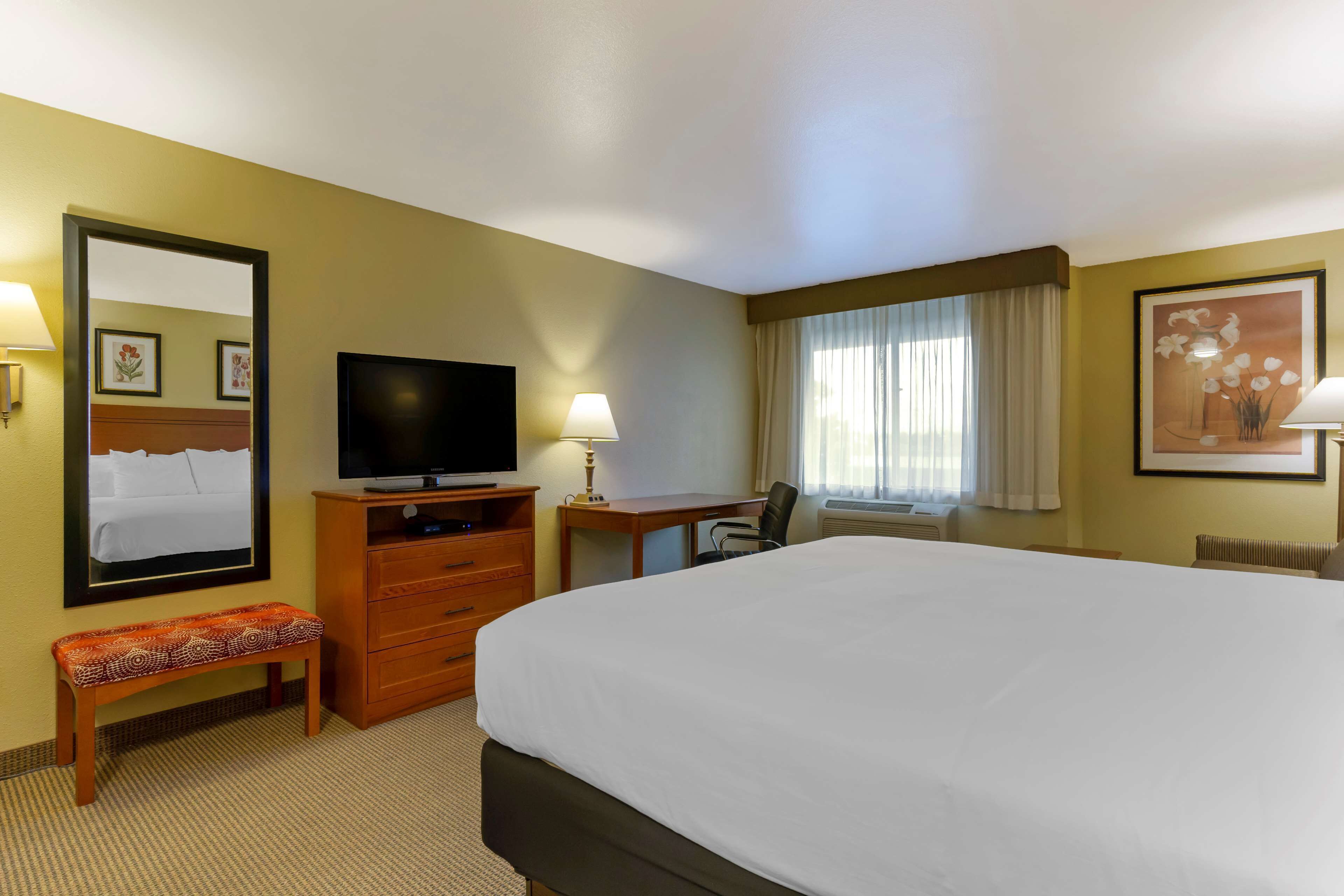 Wingate by Wyndham Mount Vernon Mount Vernon, WA Hotels