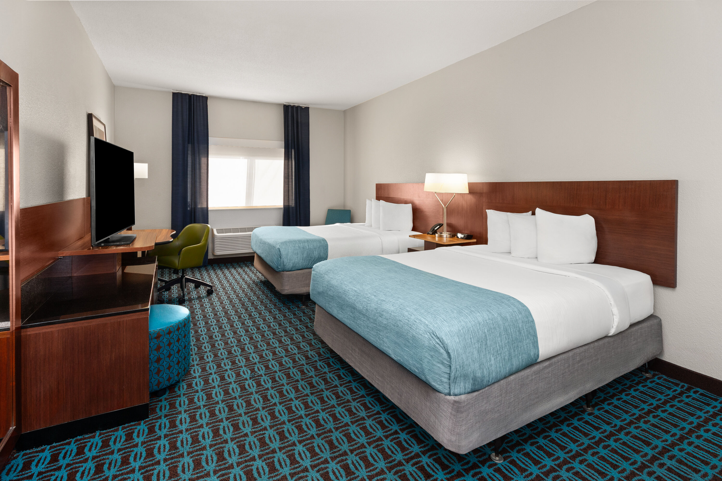 Guest room at the Wingate by Wyndham Oshkosh in Oshkosh, Wisconsin