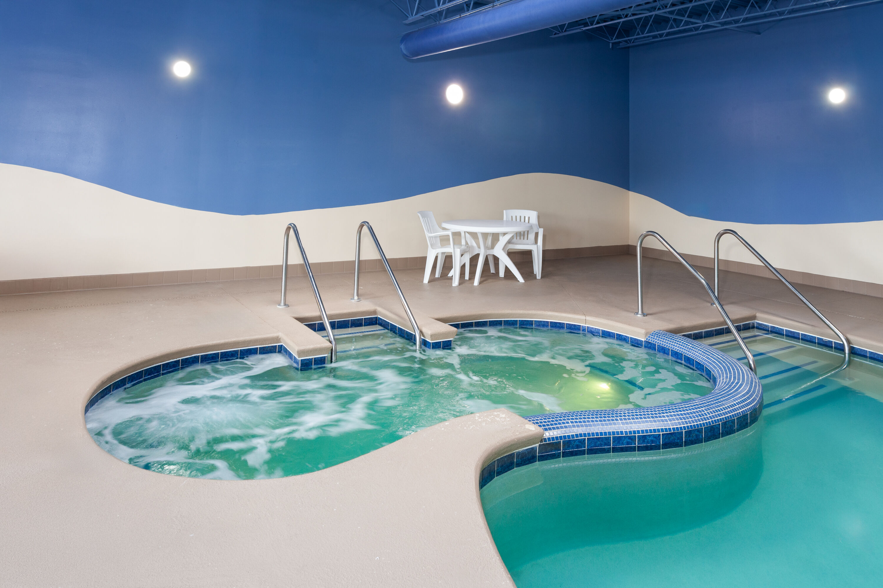 Hot tub at the Wingate by Wyndham Sheboygan in Sheboygan, Wisconsin