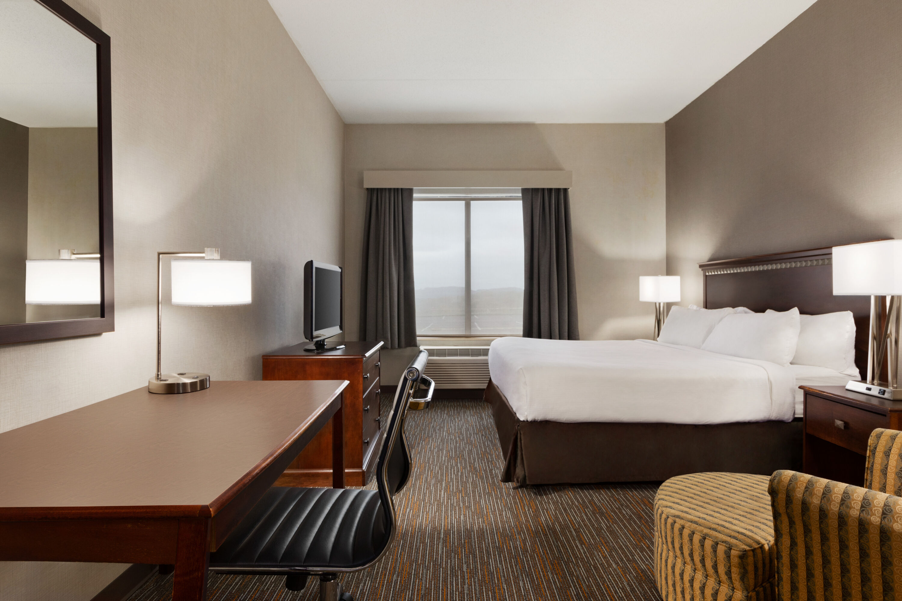 Guest room at the Wingate by Wyndham Bridgeport/Clarksburg in Bridgeport, West Virginia