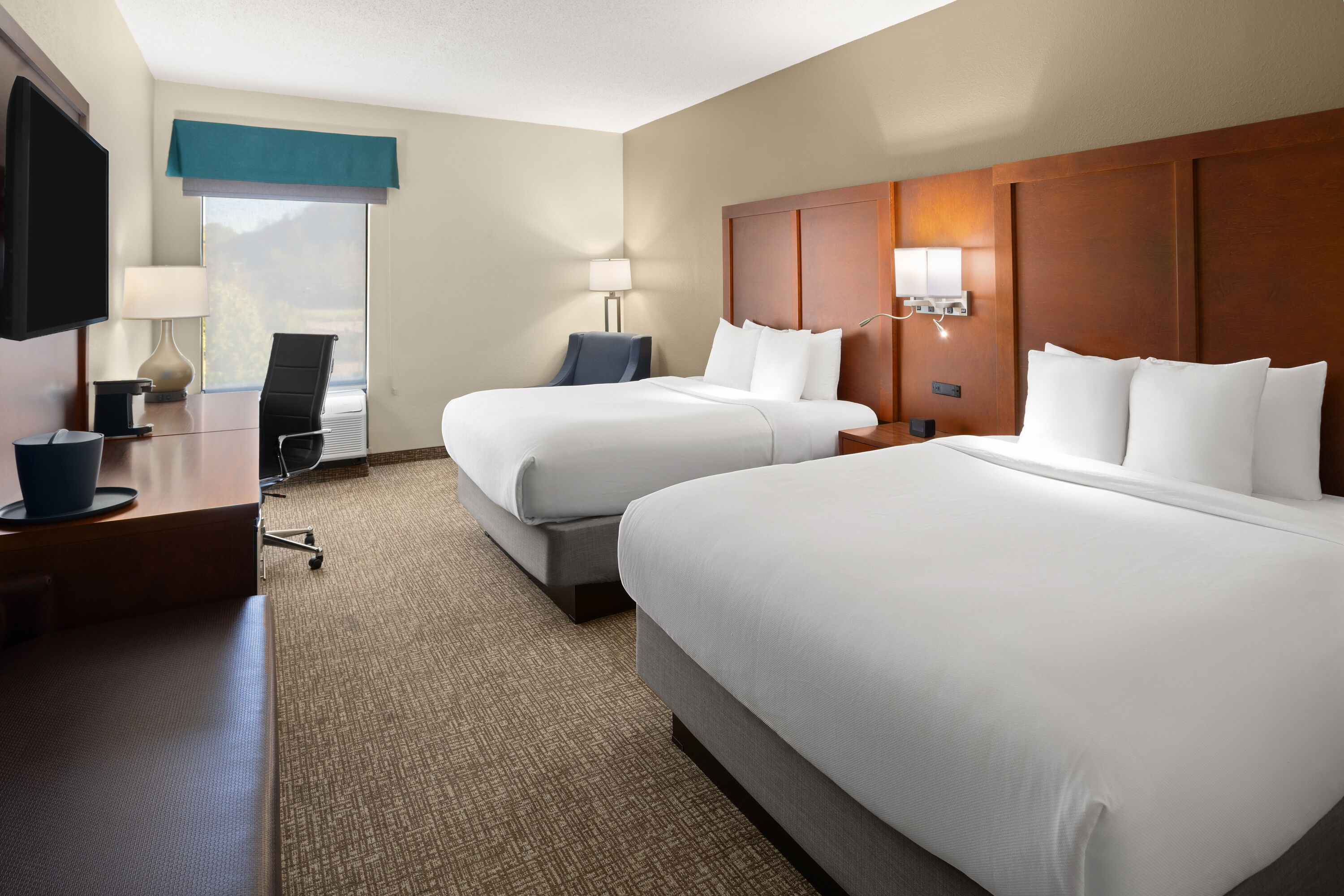 Guest room at the Wingate by Wyndham Buckhannon in Buckhannon, West Virginia