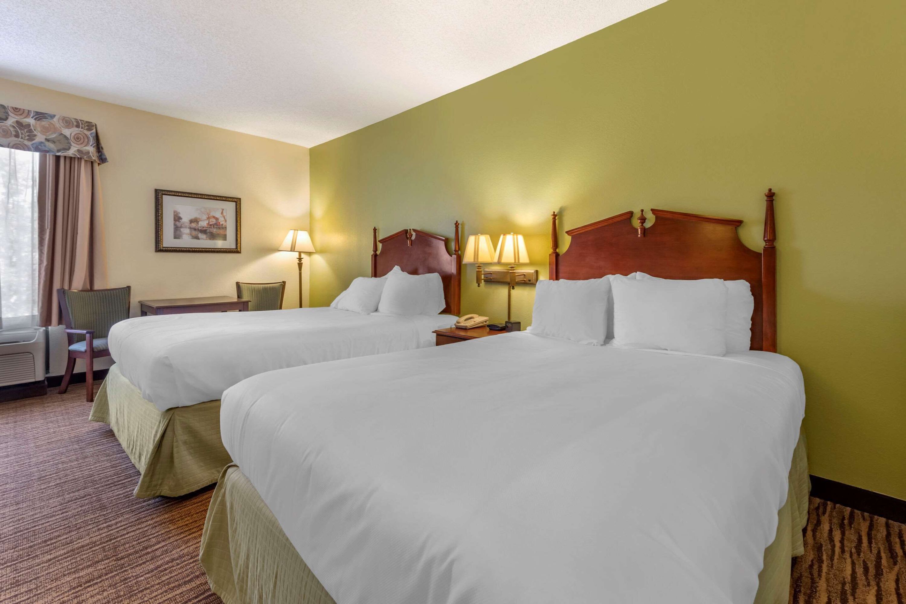 Guest room at the Wingate by Wyndham Buckhannon in Buckhannon, West Virginia