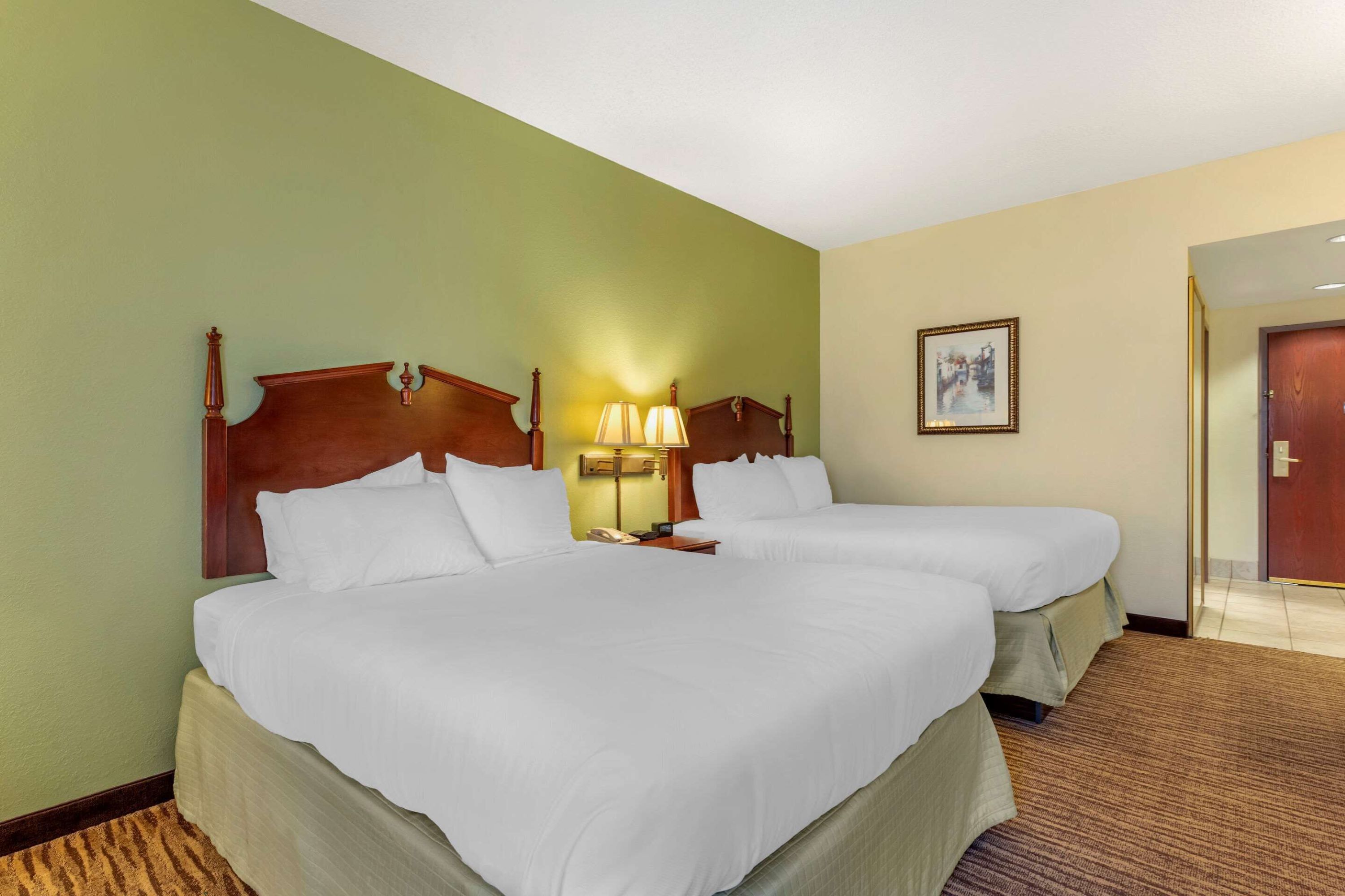 Guest room at the Wingate by Wyndham Buckhannon in Buckhannon, West Virginia