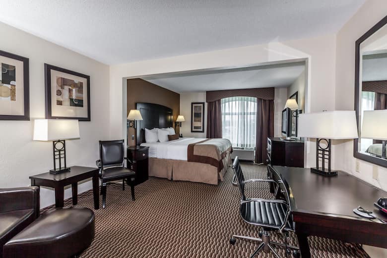 Wingate By Wyndham Charleston Hotels Wv 25303 Guest Room At The Wingate By Wyndham Charleston In West Virginia