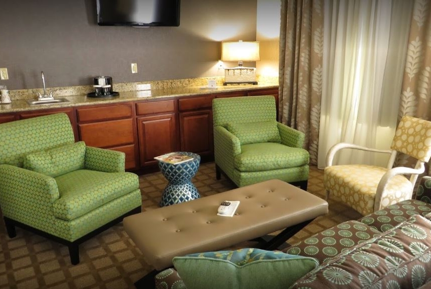 King bed guest room at the Wingate by Wyndham Elkins in Elkins, West Virginia