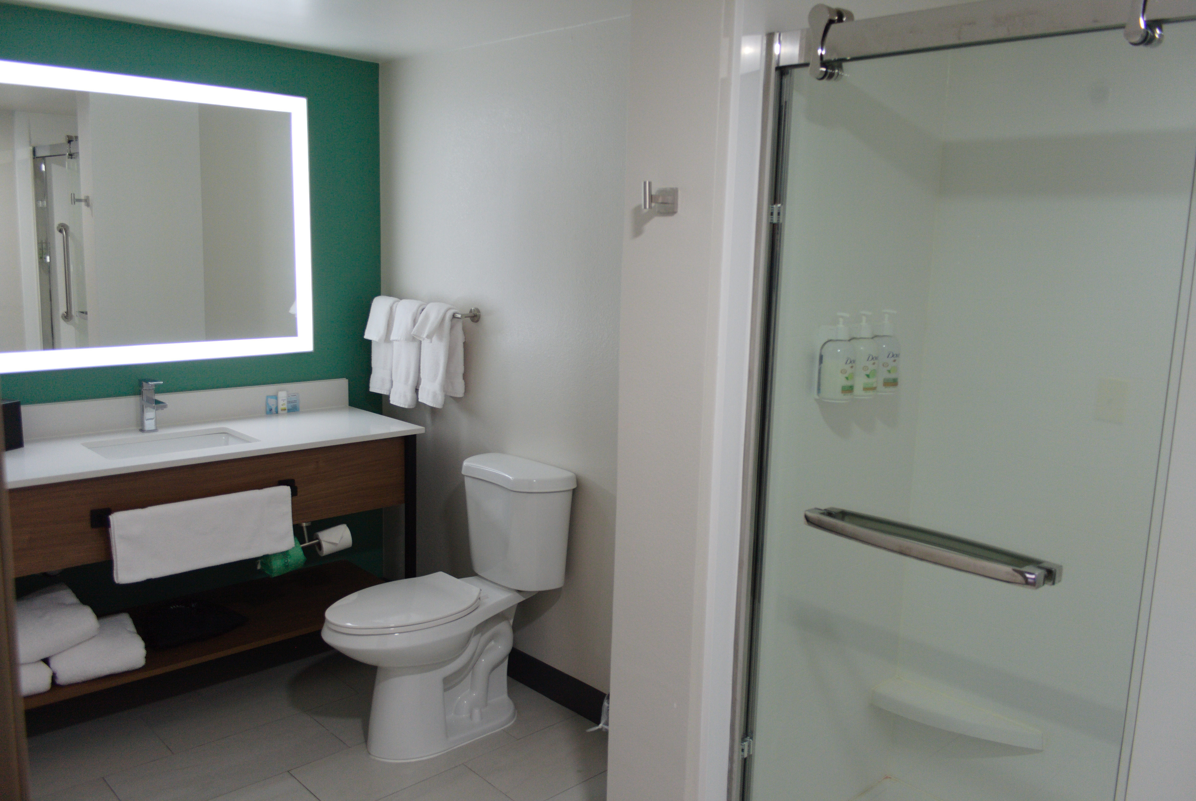 Guest room bath at the Wingate by Wyndham Vienna/Parkersburg/Marietta in Vienna, West Virginia