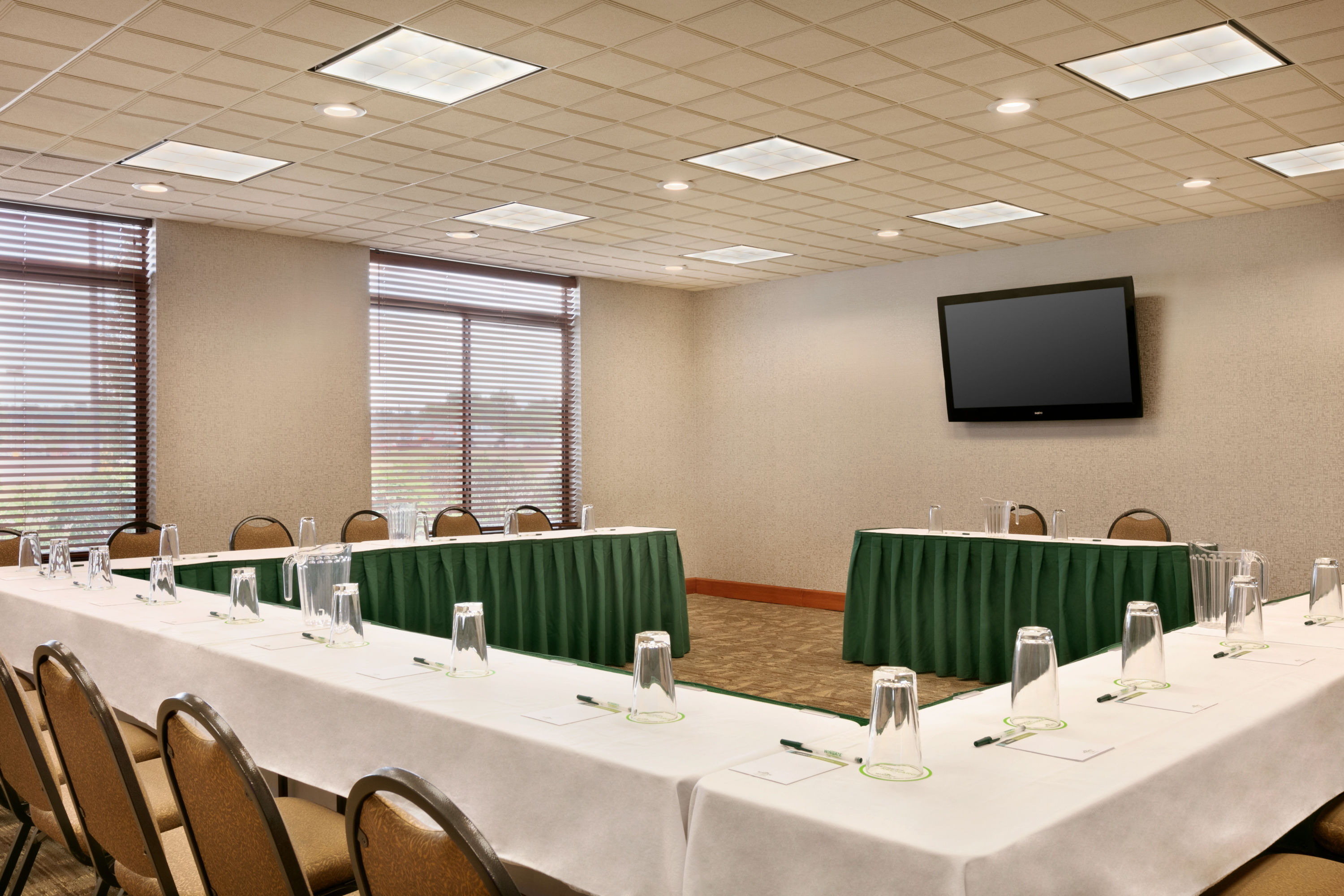 Wingate By Wyndham Vienna Parkersburg Vienna Wv Hotels