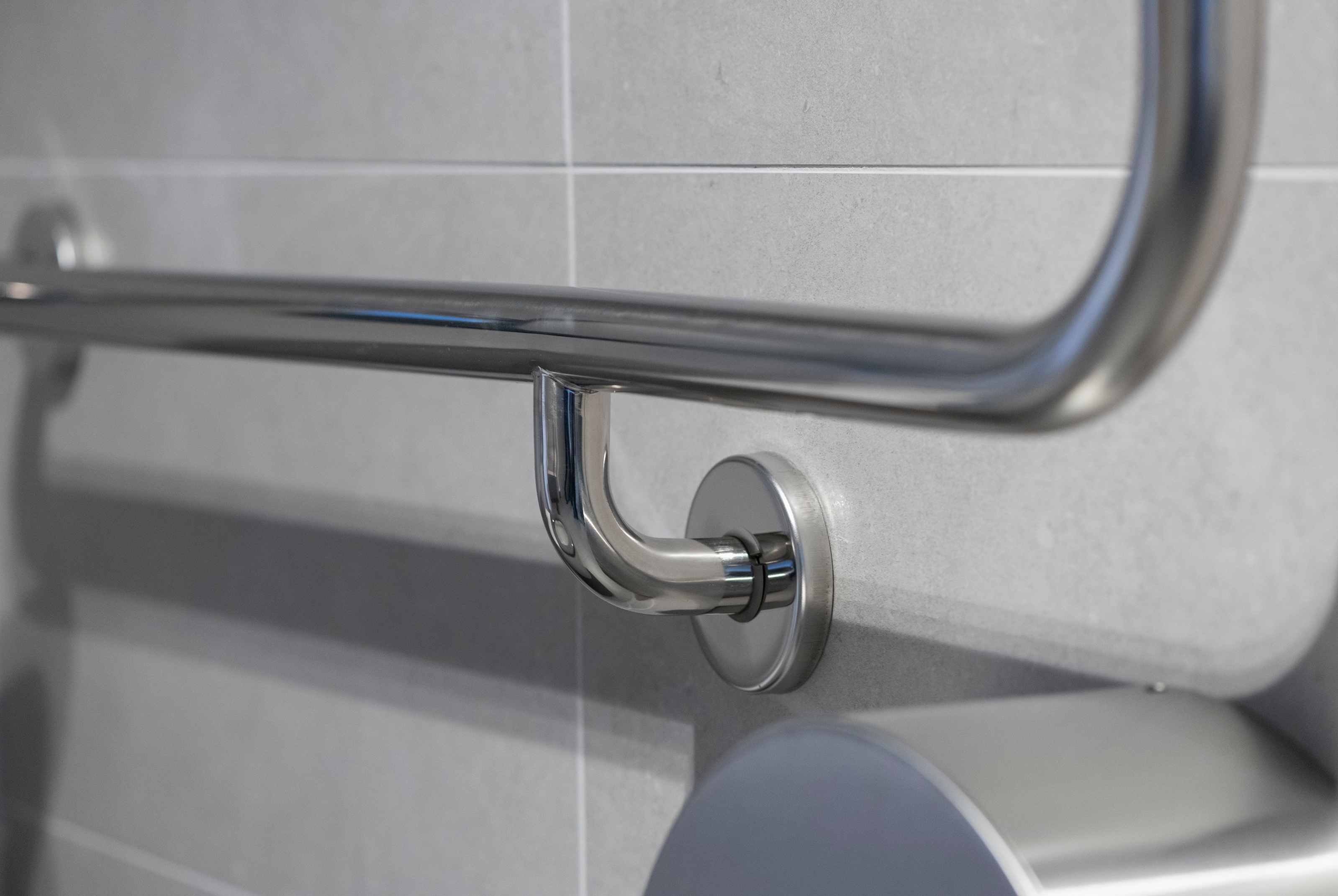 Guest room bath at the TRYP by Wyndham Pulteney Street Adelaide in Adelaide, Other than US/Canada